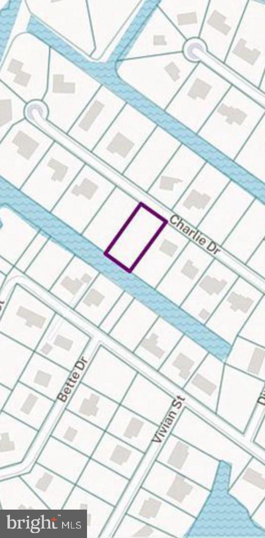 HOLIDAY HARBOR - Land