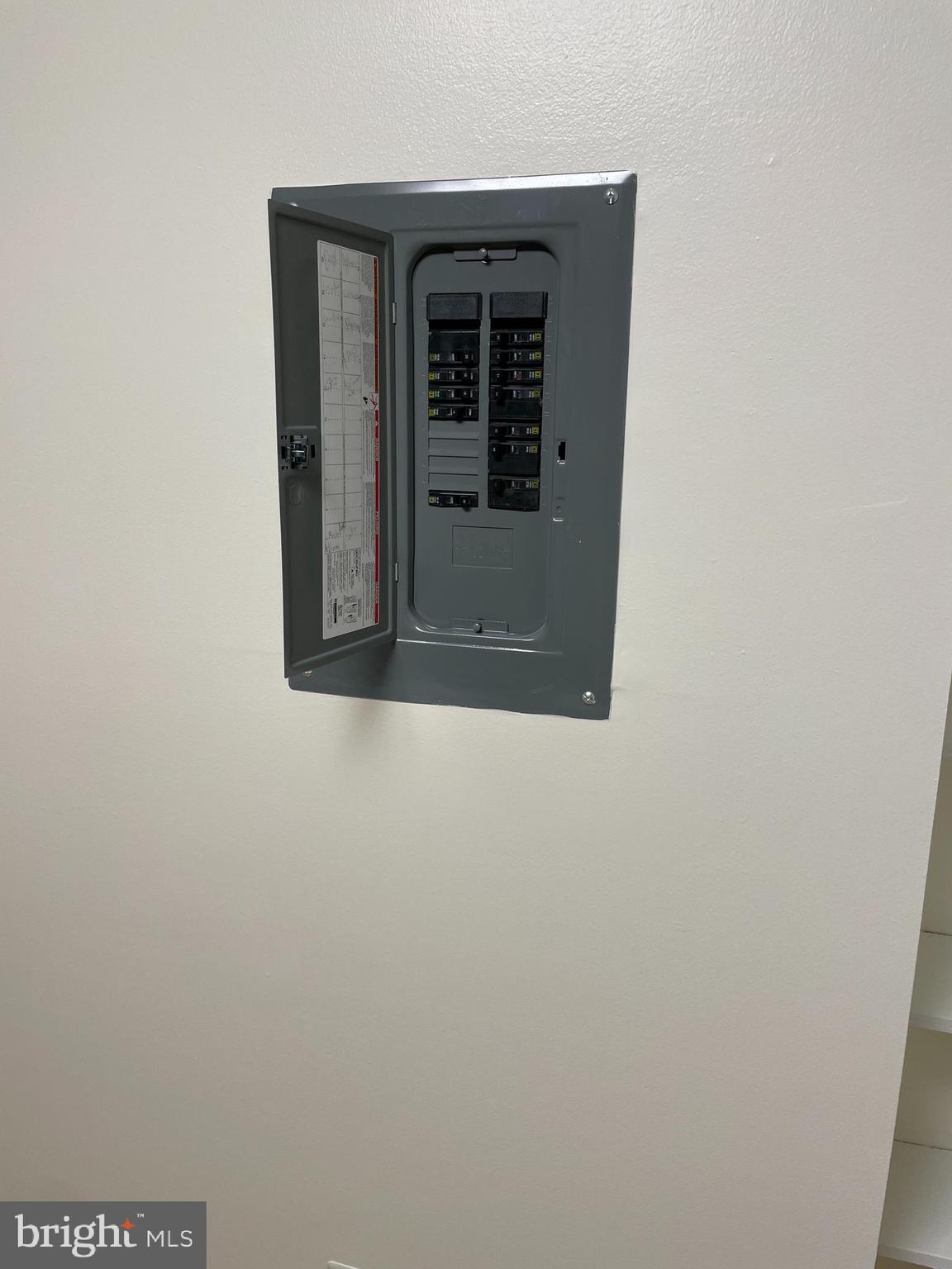 ROTONDA - Residential Lease