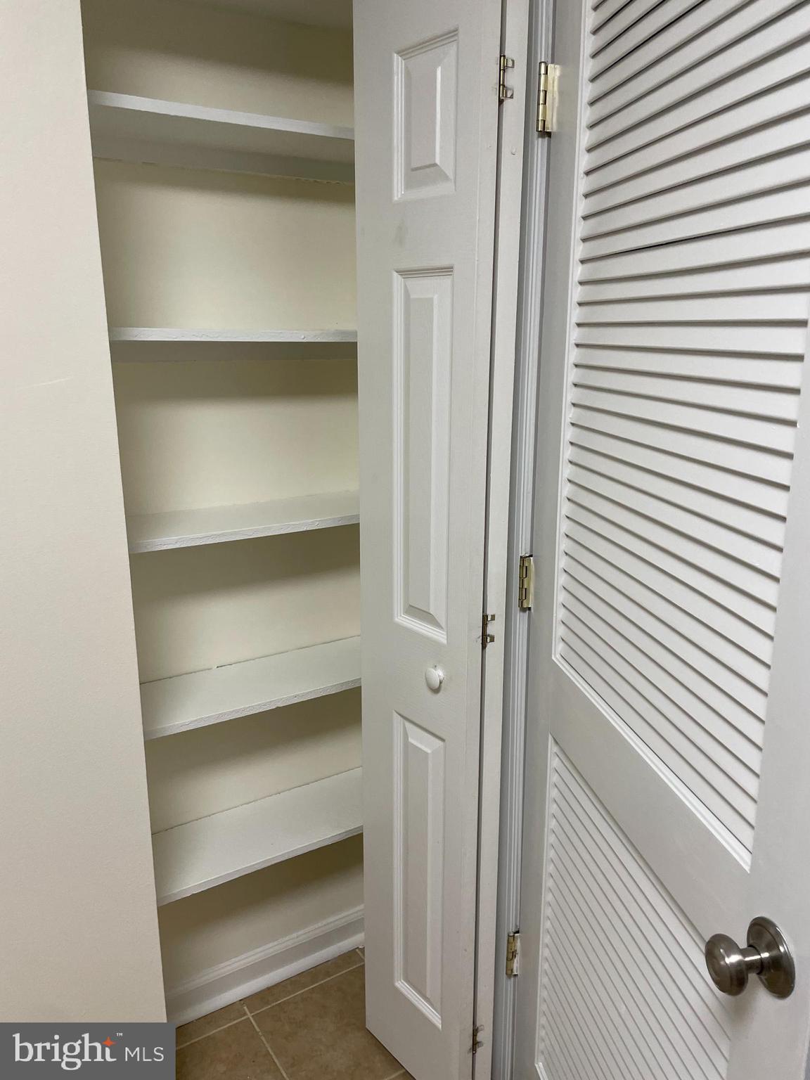 ROTONDA - Residential Lease