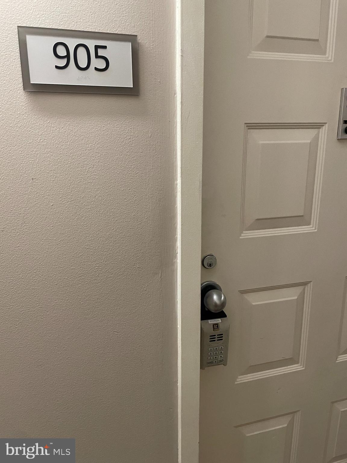 ROTONDA - Residential Lease