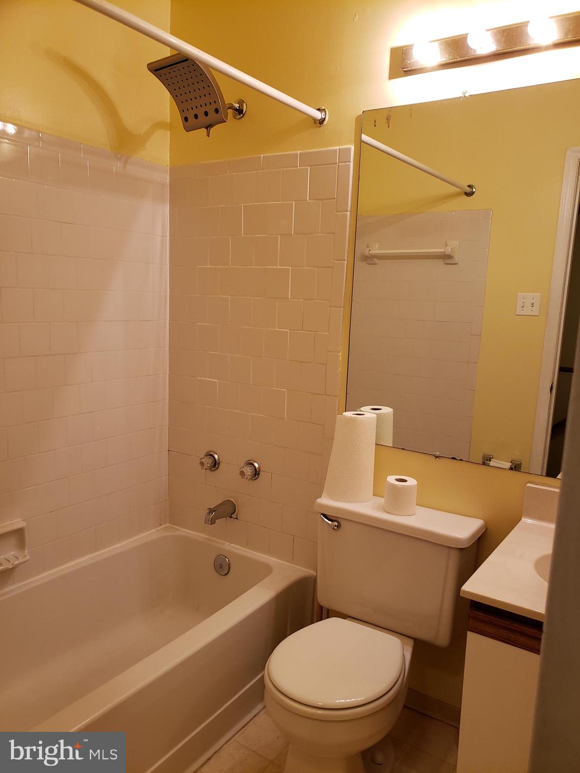 ROCKFIELDS - Residential Lease