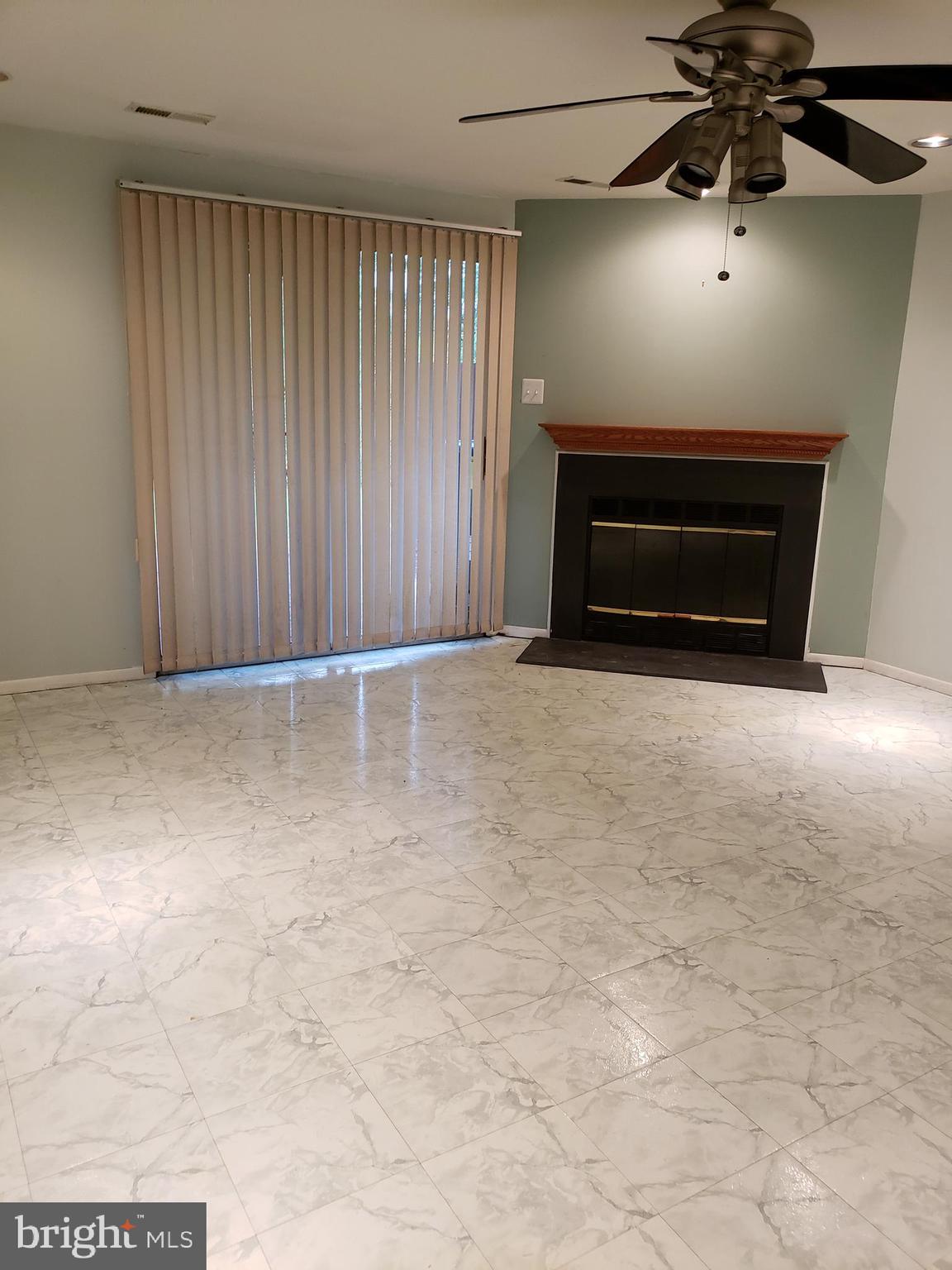 ROCKFIELDS - Residential Lease