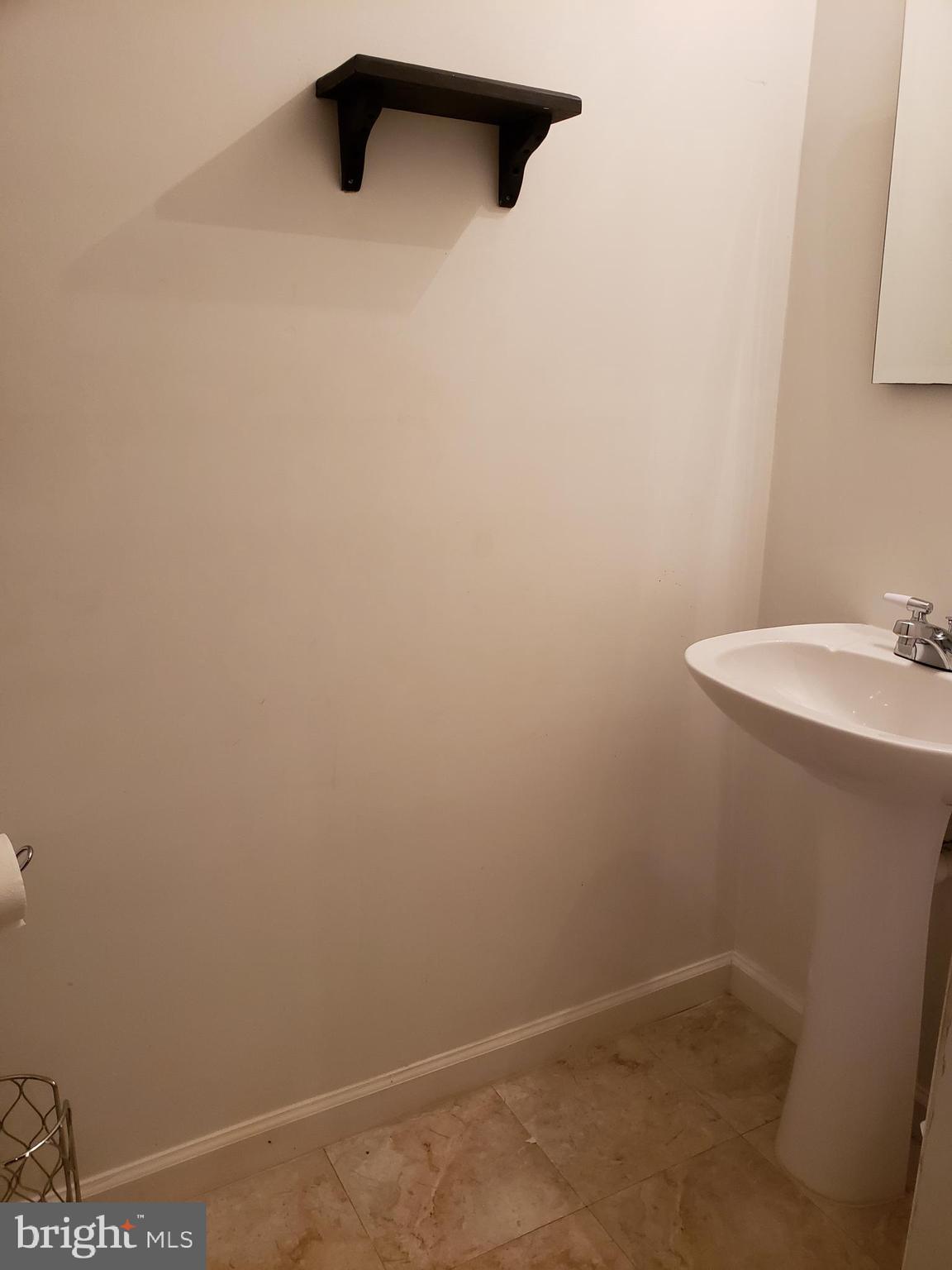 ROCKFIELDS - Residential Lease