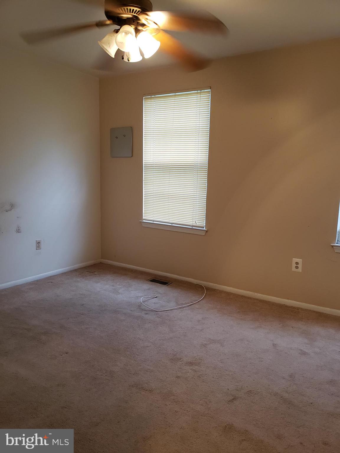 ROCKFIELDS - Residential Lease