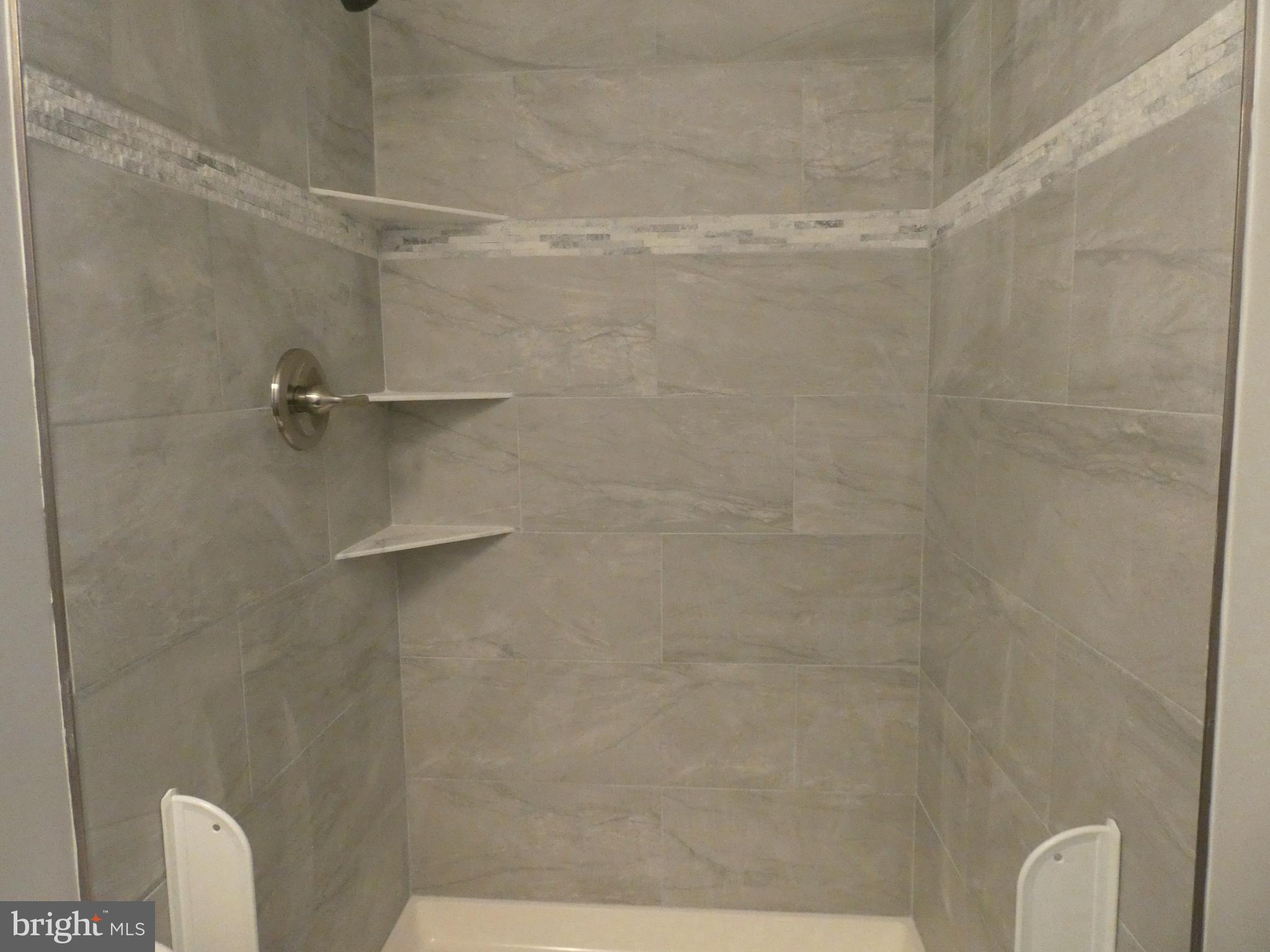 ORANGE HUNT ESTATES - Residential Lease