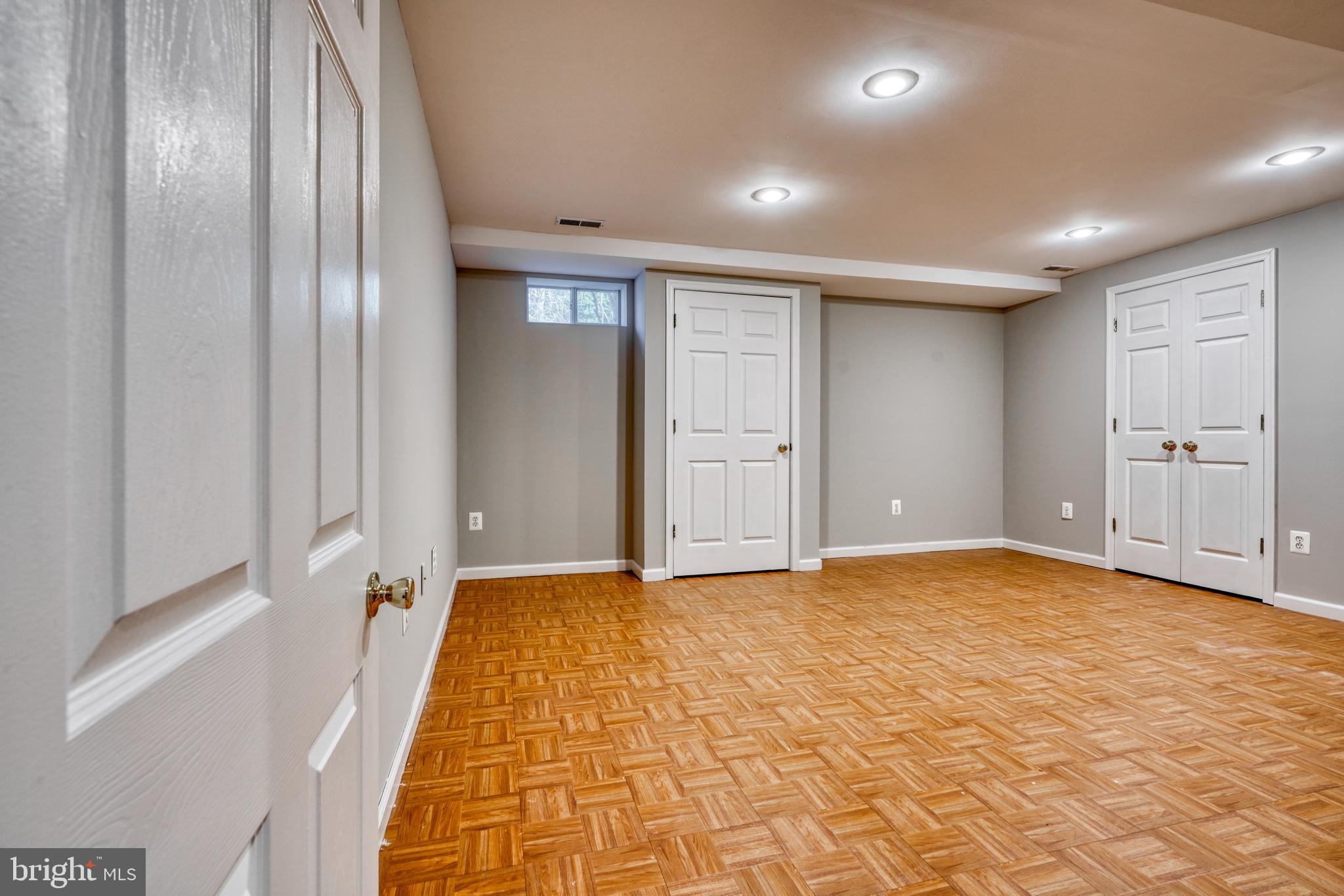 BEAVERBROOK - Residential