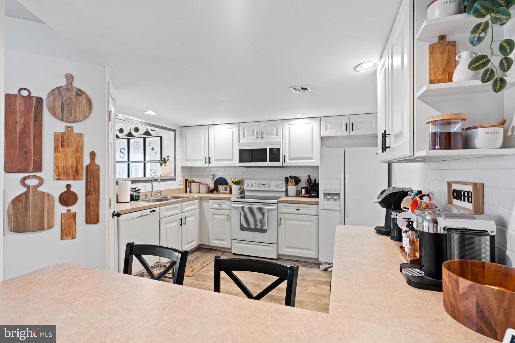 226 TIMBER VIEW DRIVE