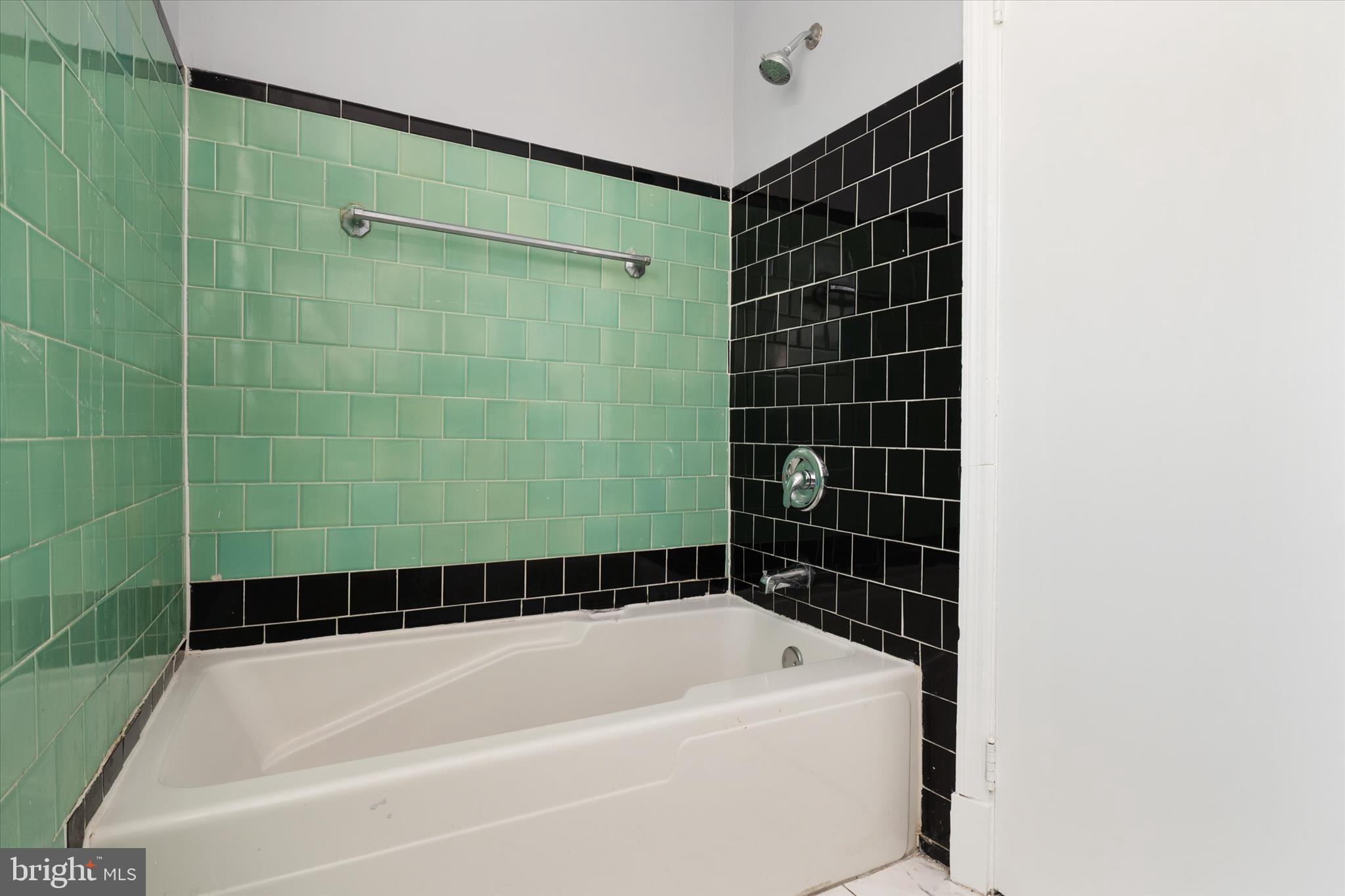 PIKESVILLE - Residential