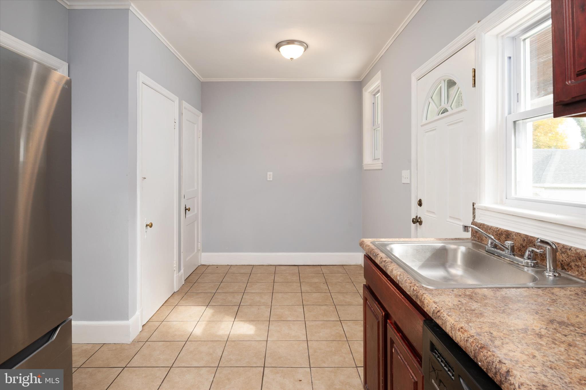 PIKESVILLE - Residential