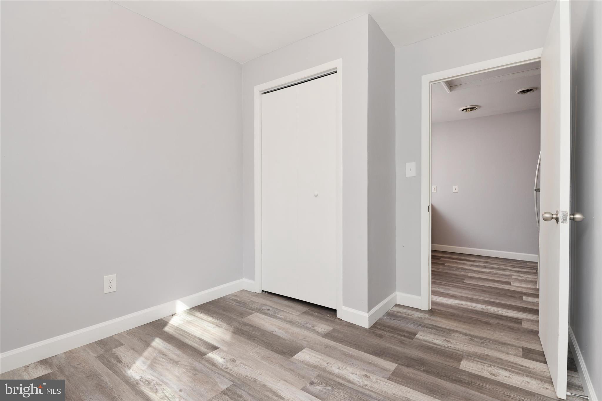 PIKESVILLE - Residential