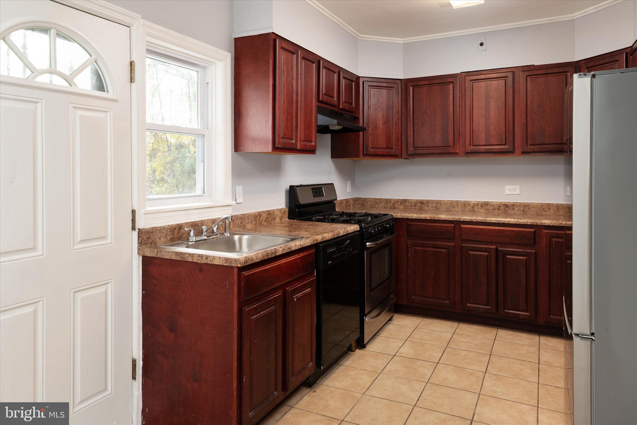 PIKESVILLE - Residential