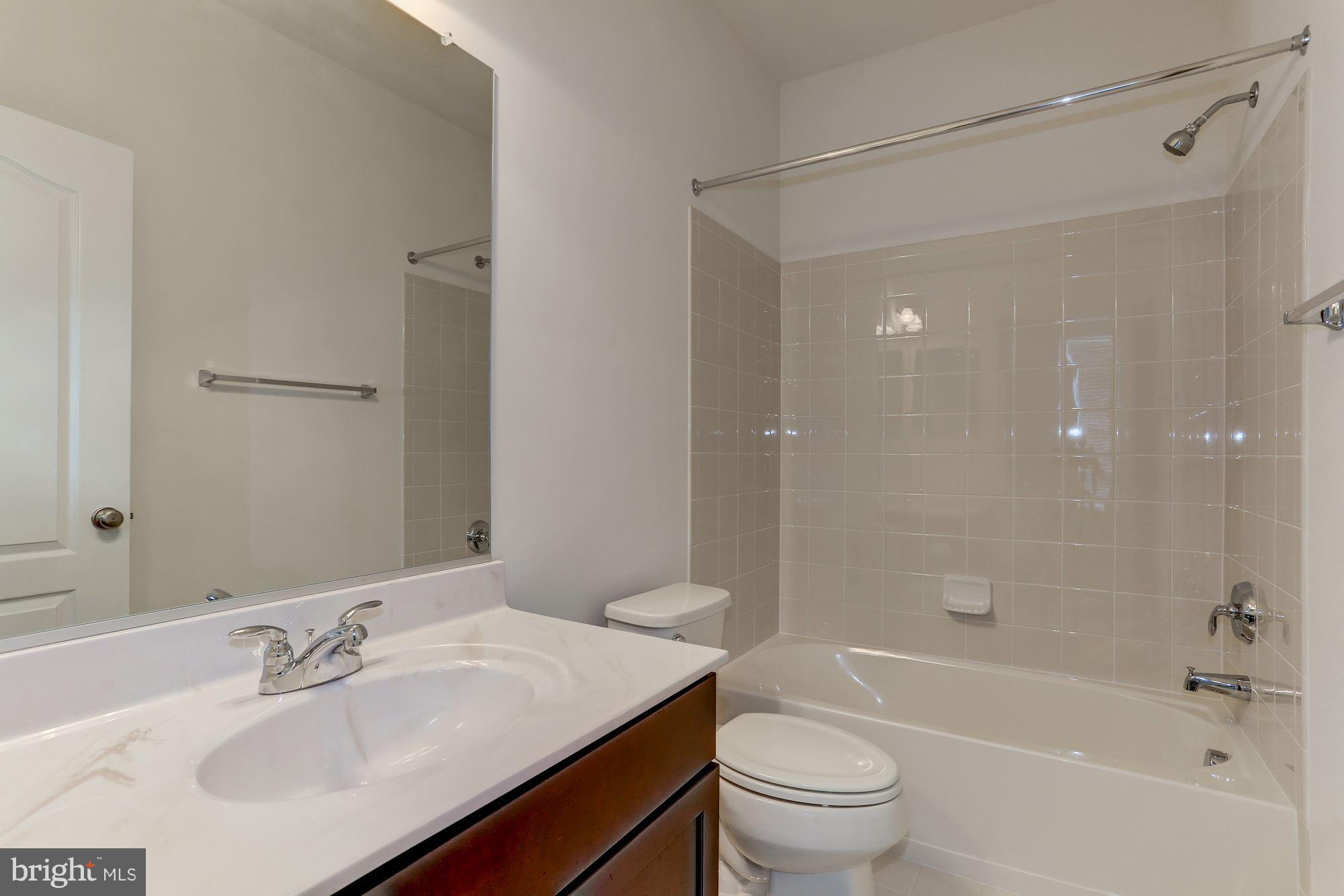 LOUDOUN VALLEY ESTATES 2 - Residential