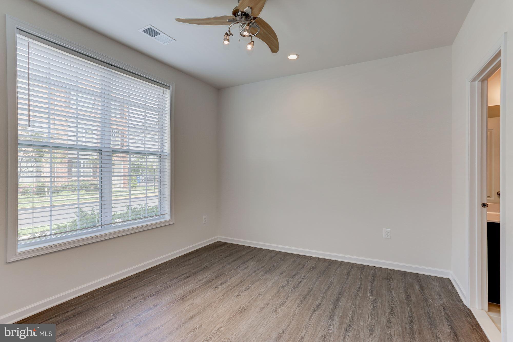 LOUDOUN VALLEY ESTATES 2 - Residential