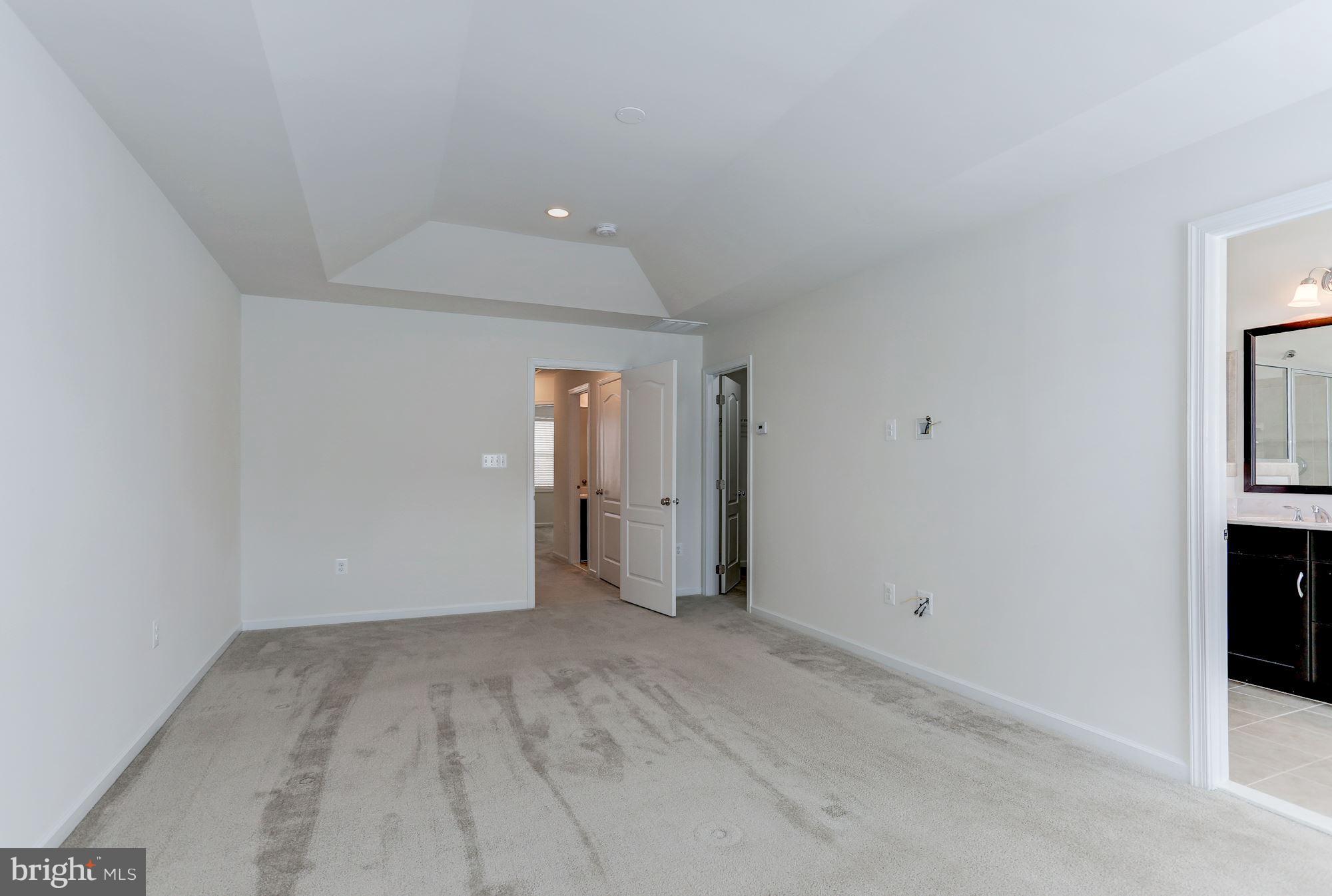 LOUDOUN VALLEY ESTATES 2 - Residential