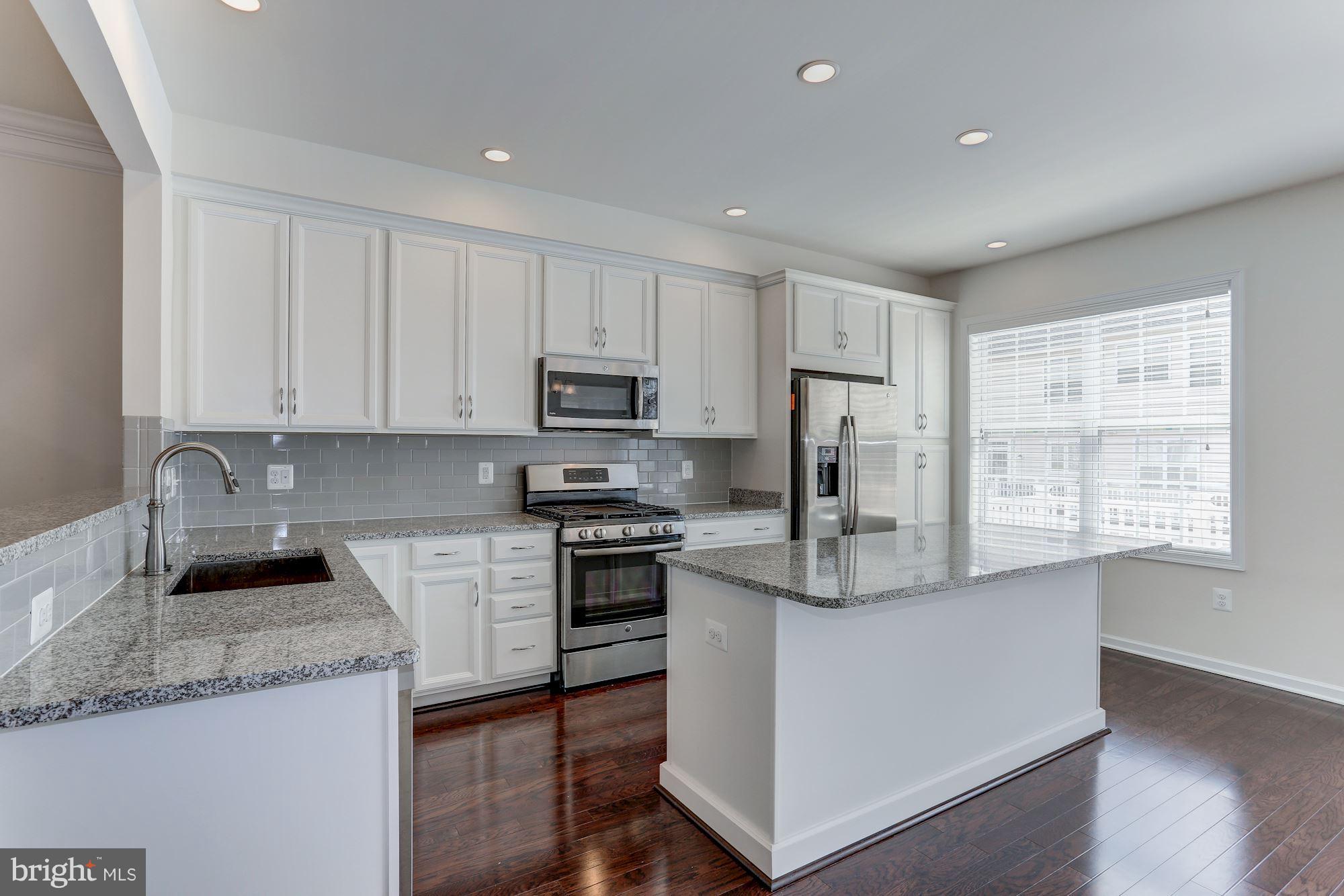 LOUDOUN VALLEY ESTATES 2 - Residential