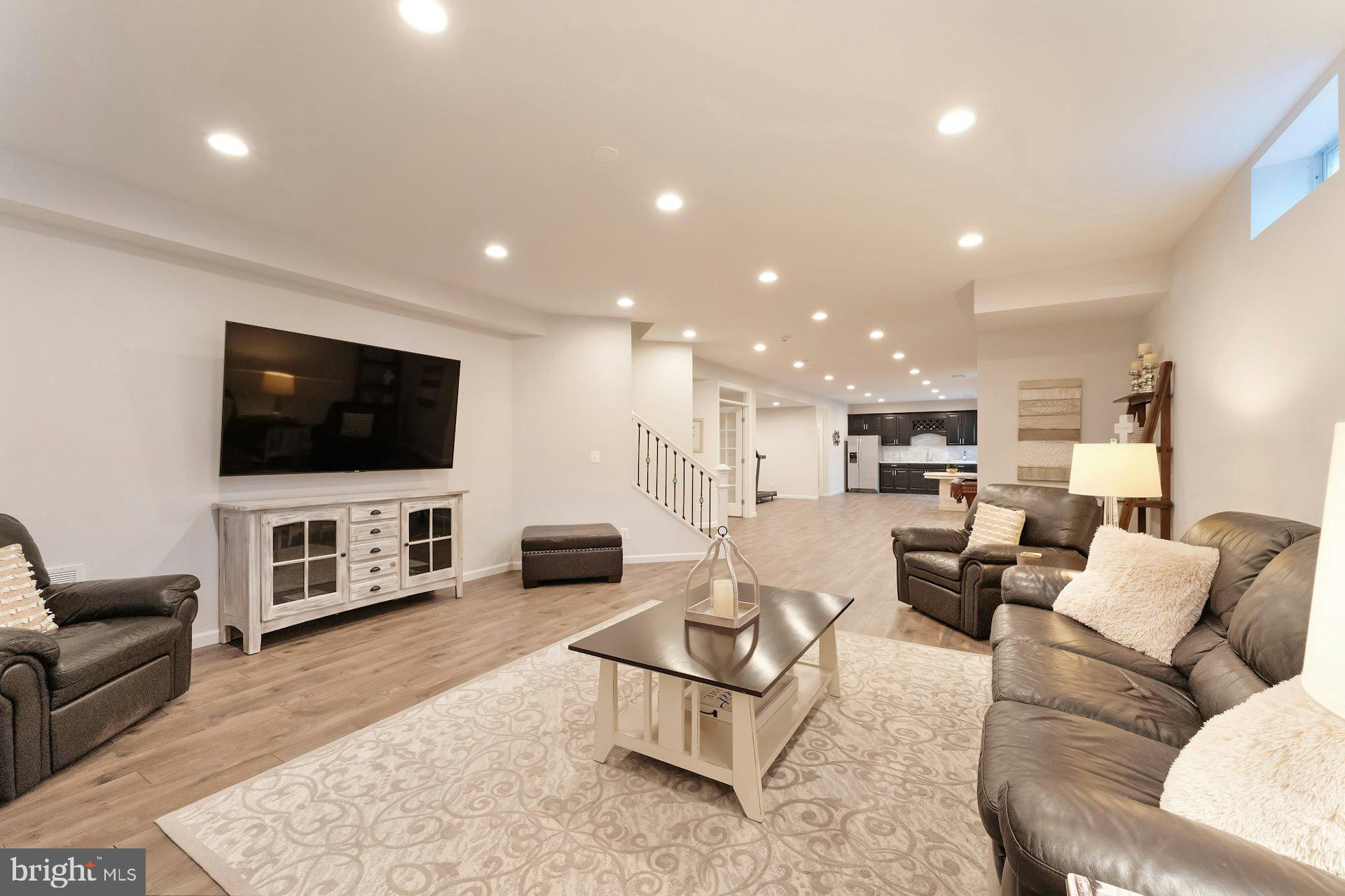 QUAIL POND - Residential