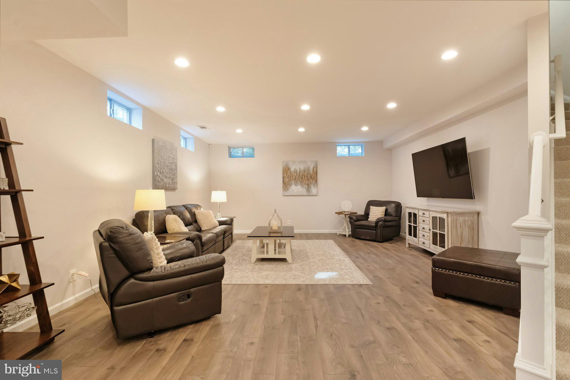 QUAIL POND - Residential