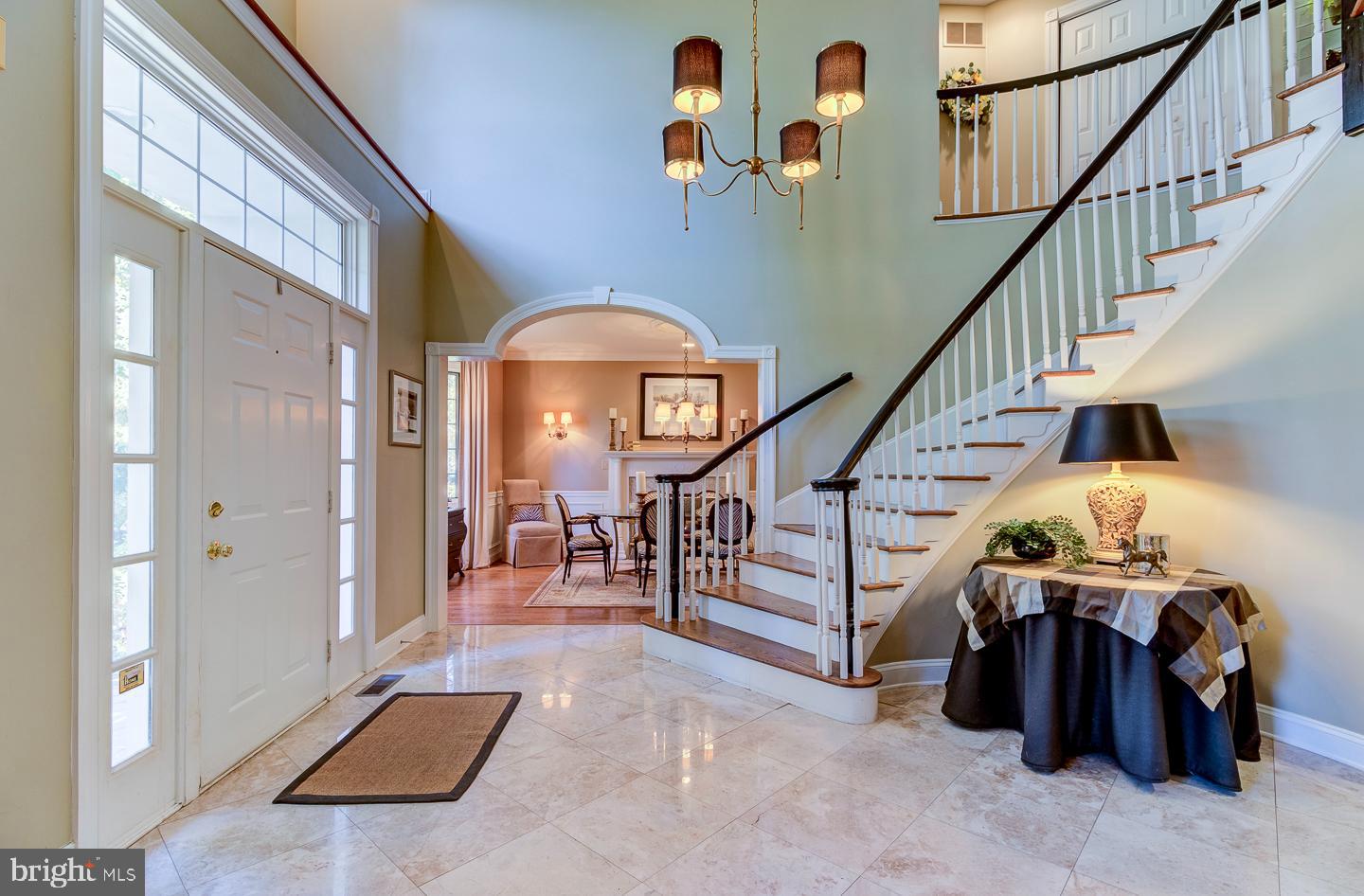 25 SWEETBRIAR LANE