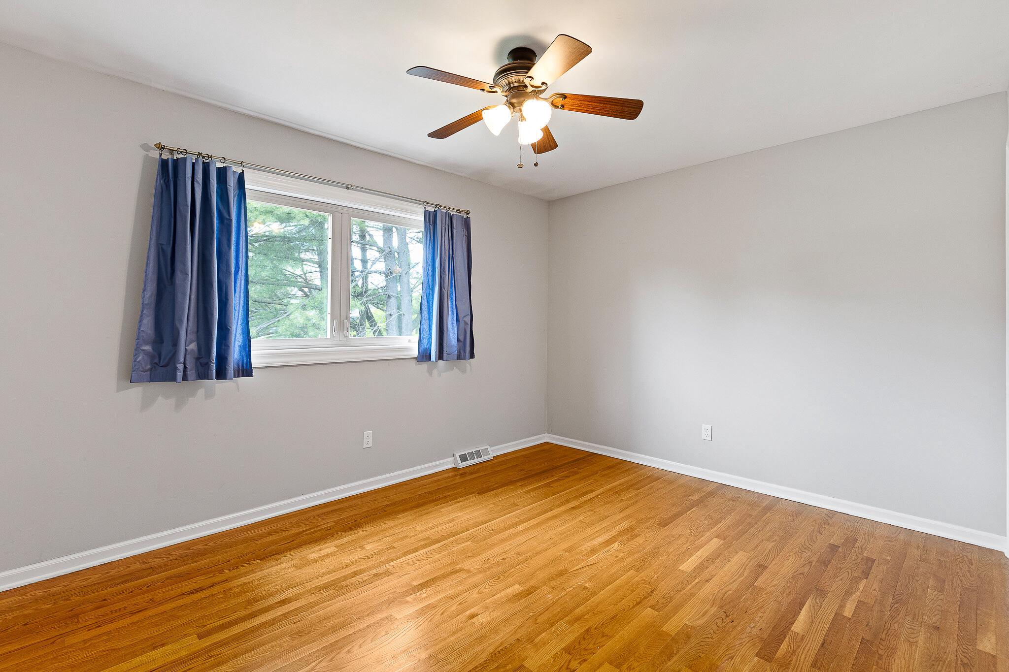 ROLLING MEADOWS - Residential