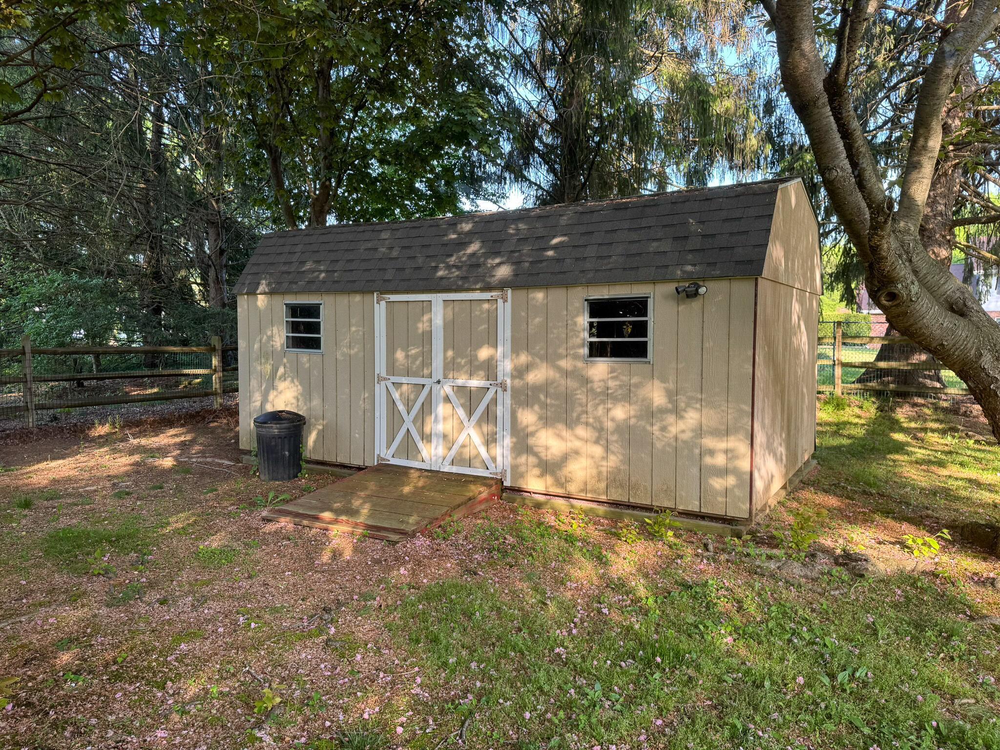 ROLLING MEADOWS - Residential