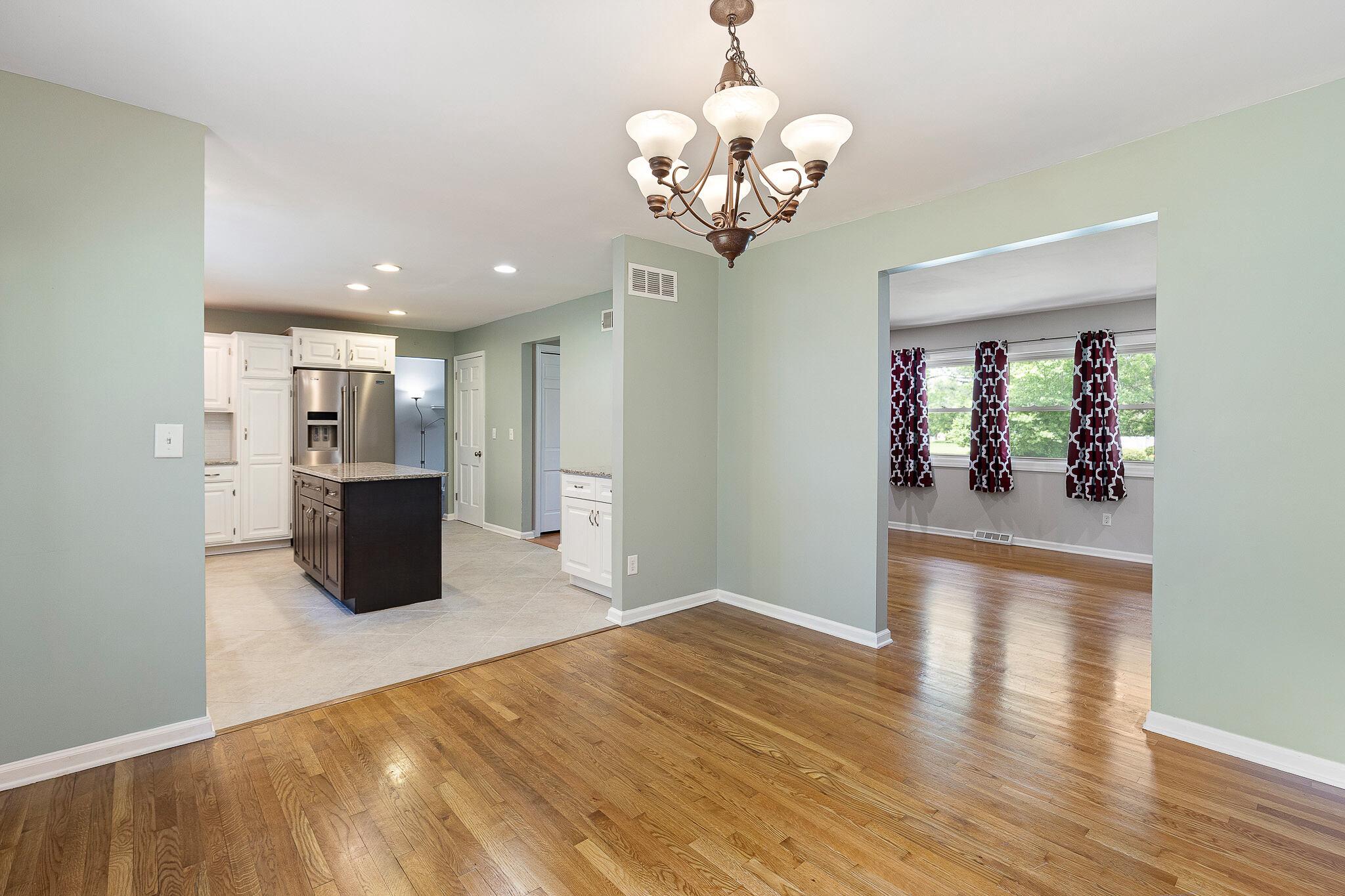 ROLLING MEADOWS - Residential