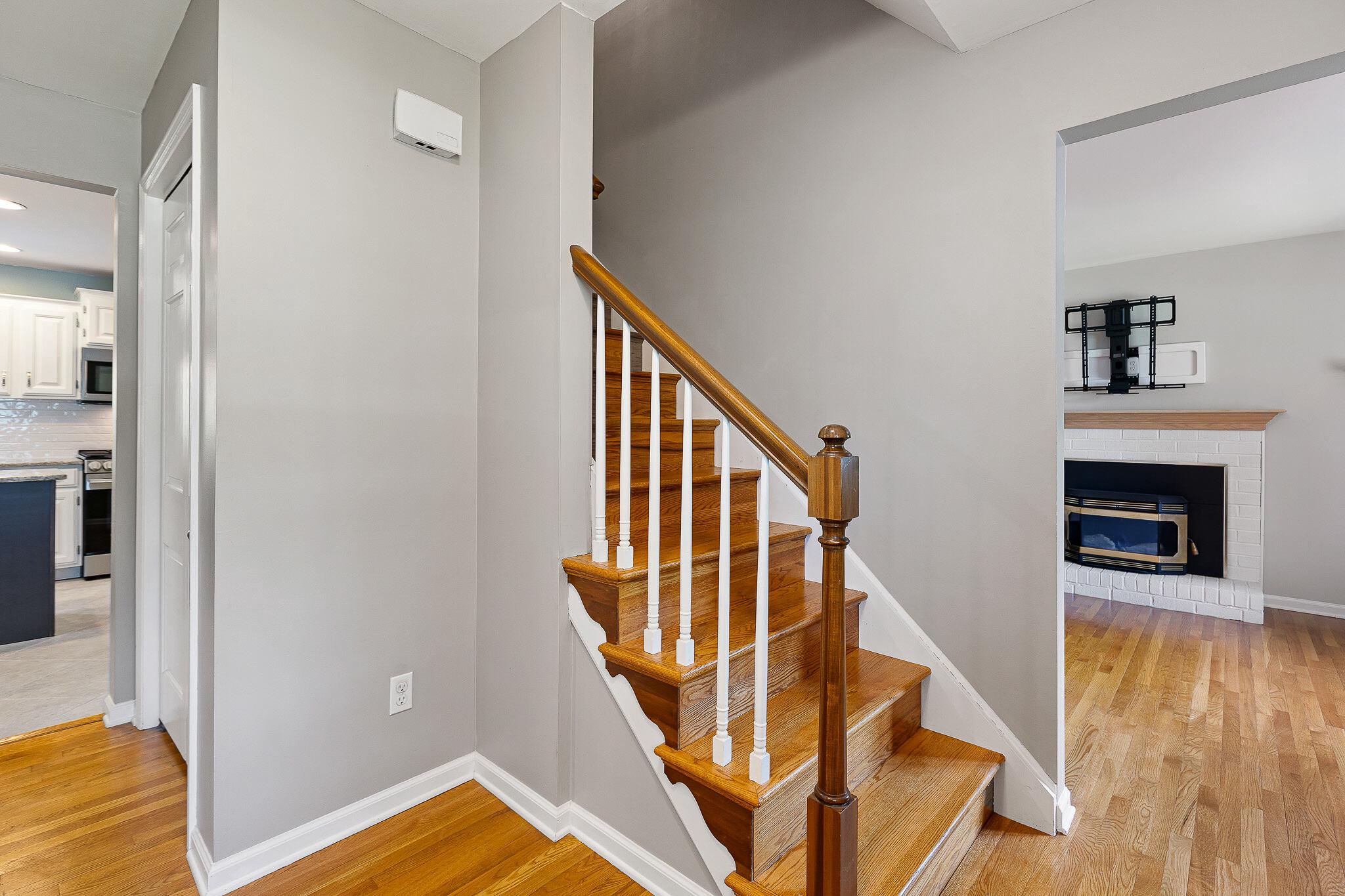 ROLLING MEADOWS - Residential