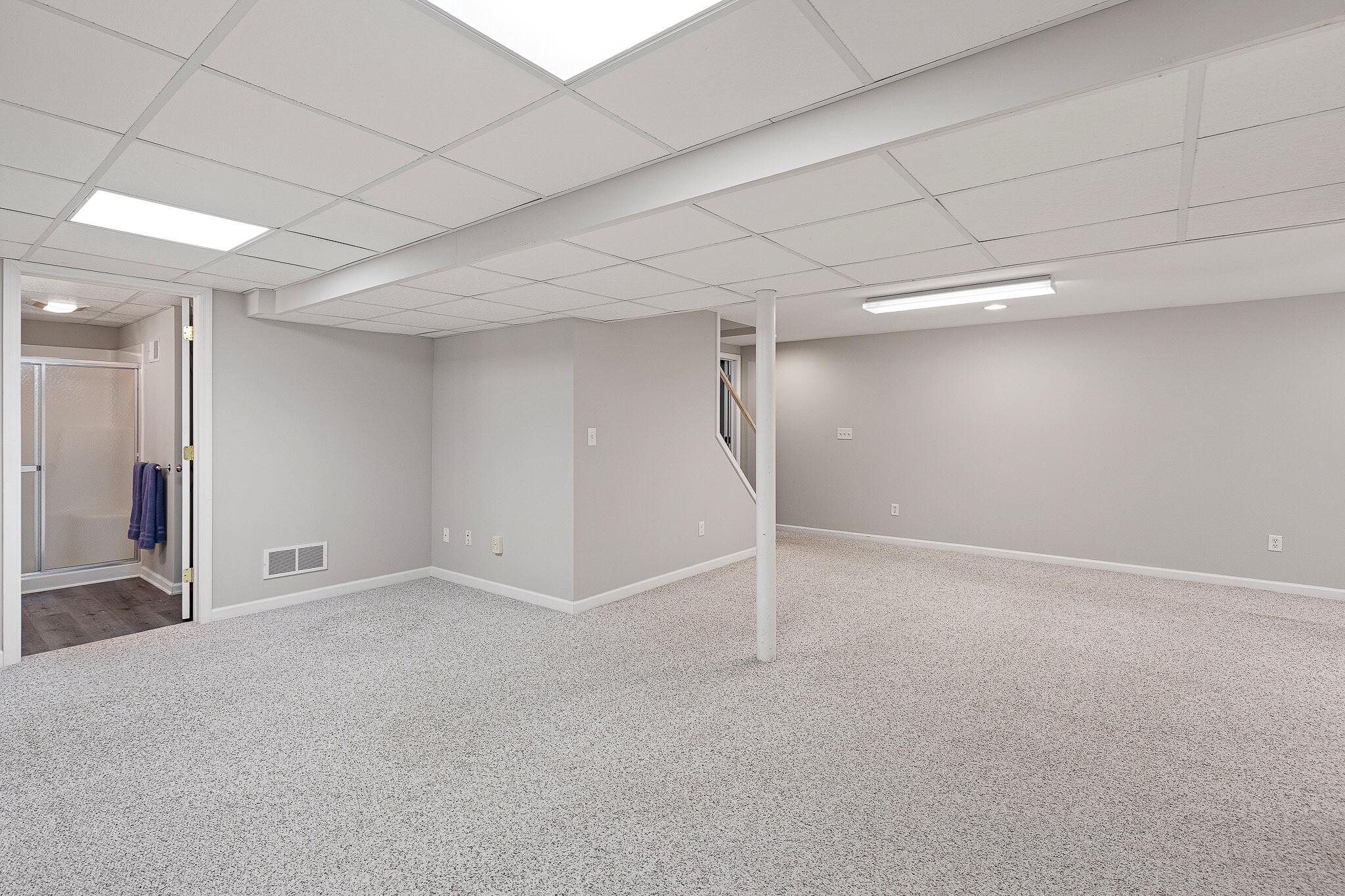 ROLLING MEADOWS - Residential