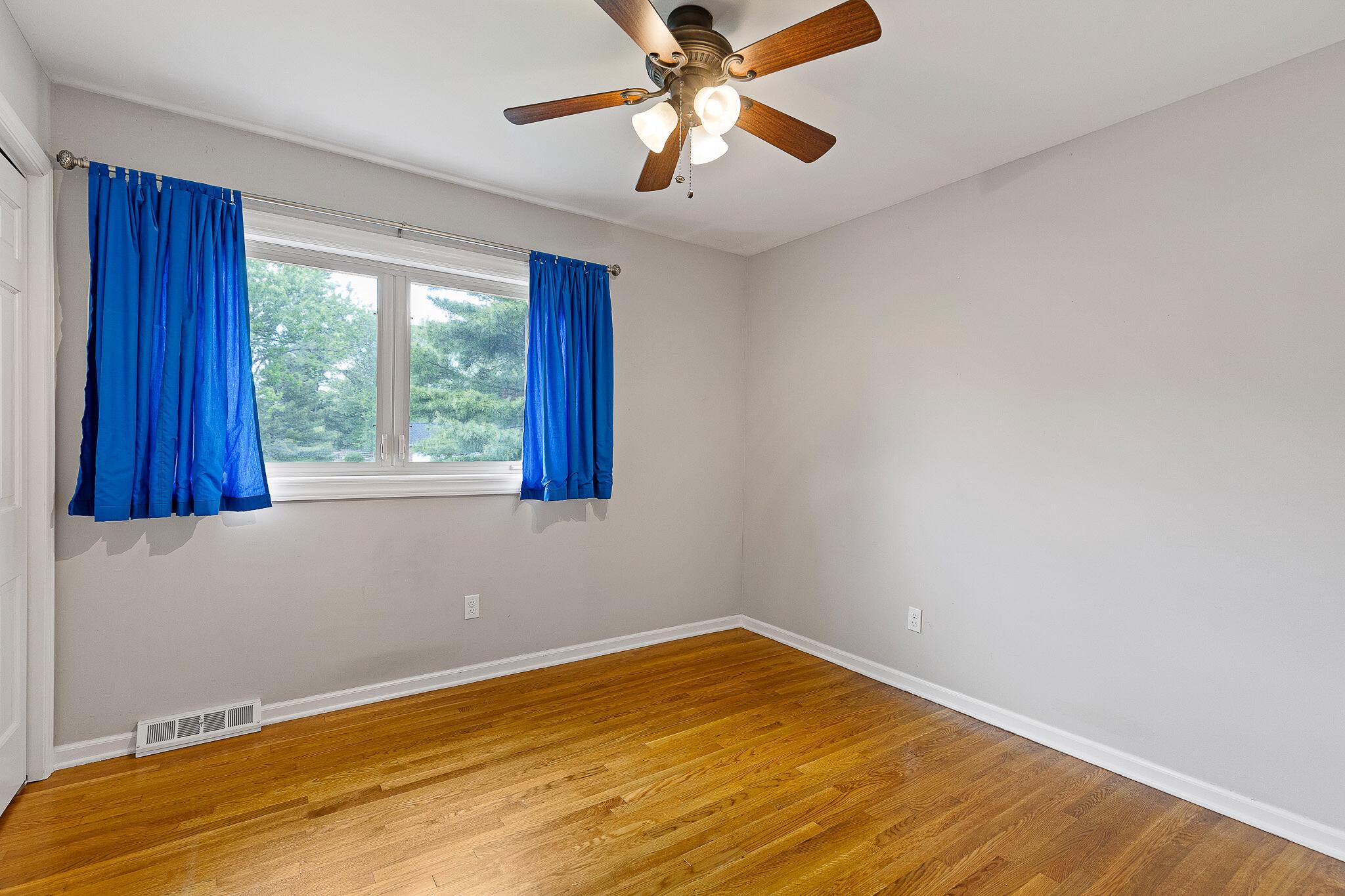 ROLLING MEADOWS - Residential
