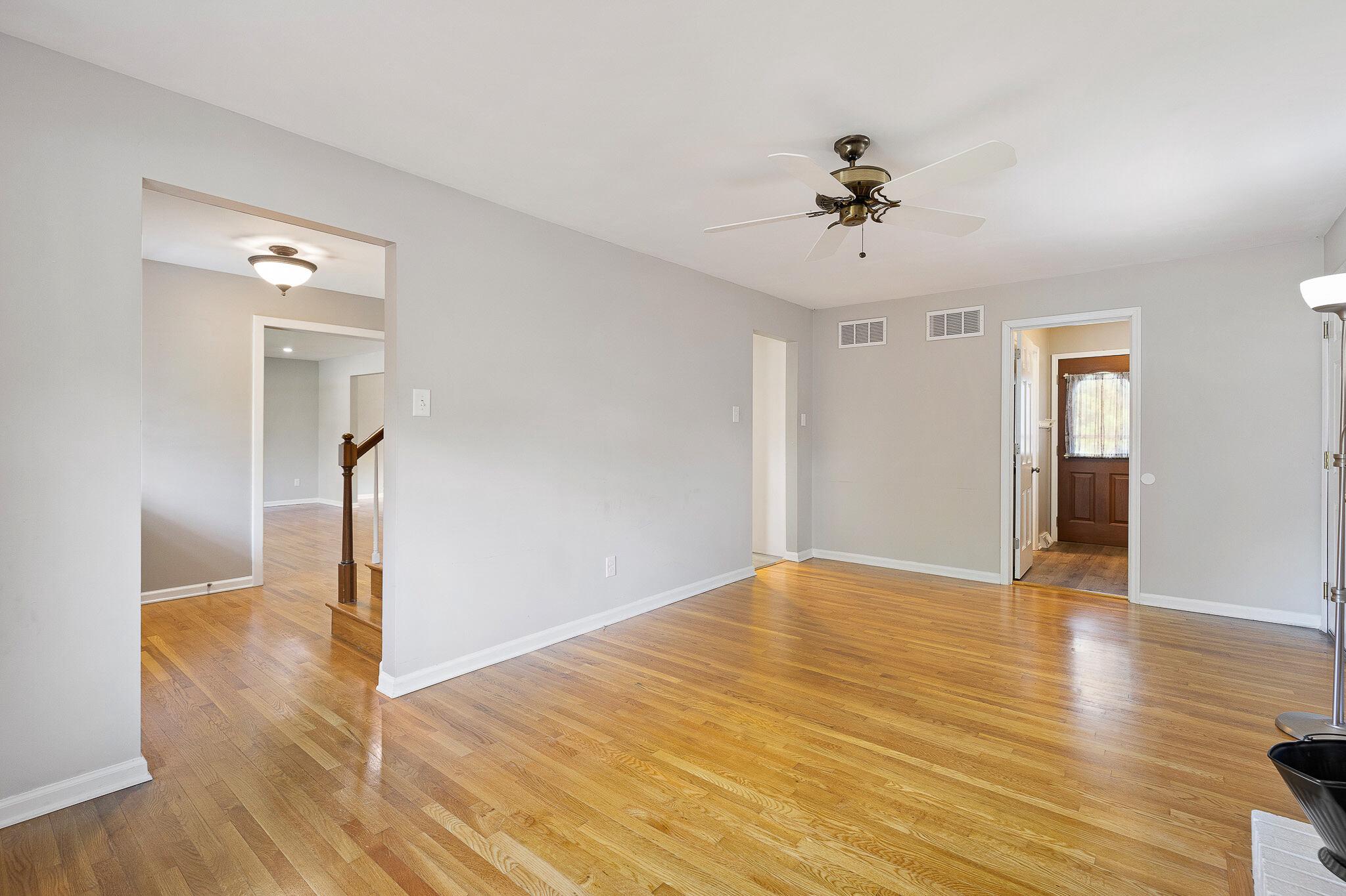 ROLLING MEADOWS - Residential