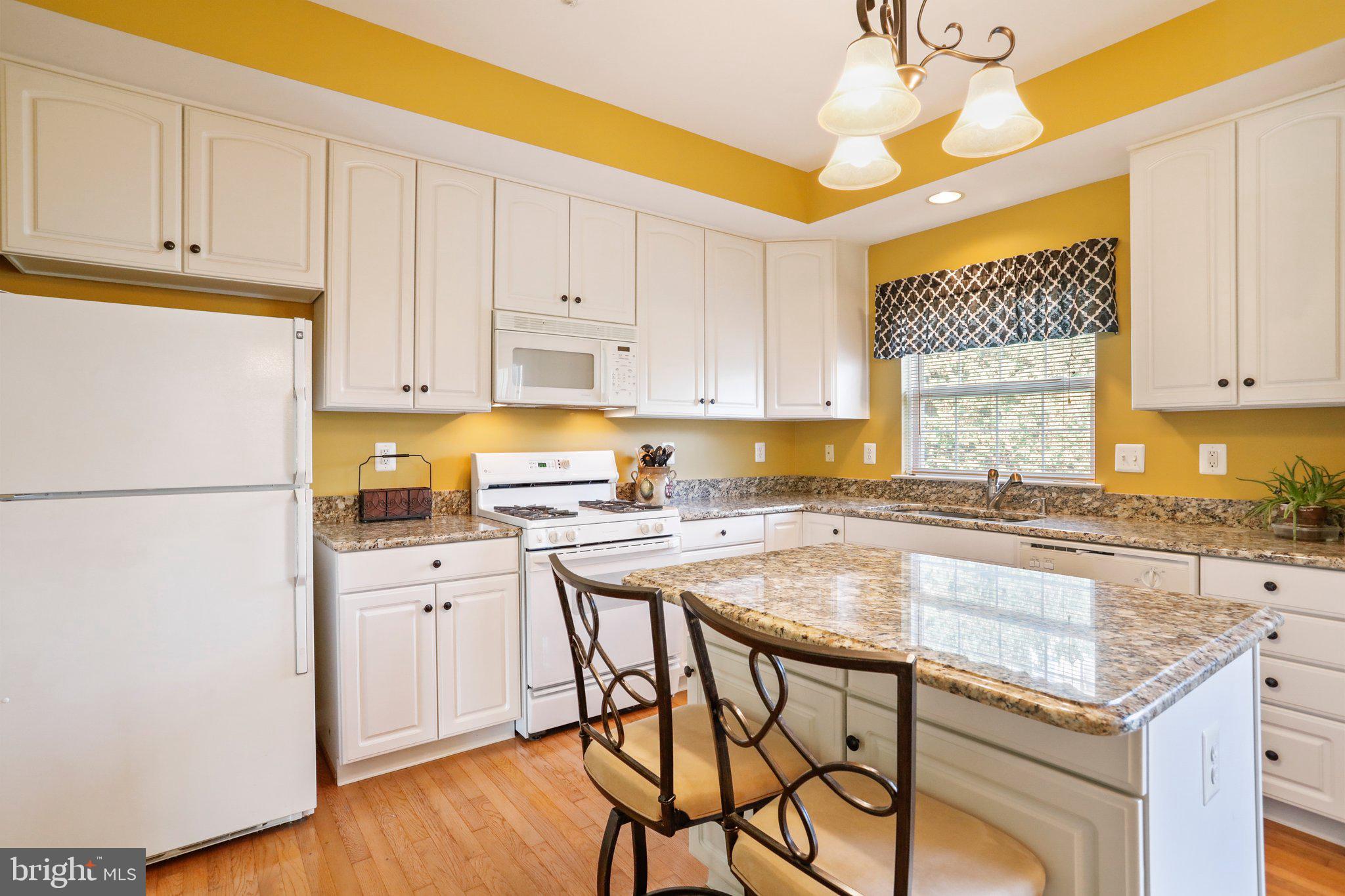 CLOVERLEAF TOWNHOMES - Residential