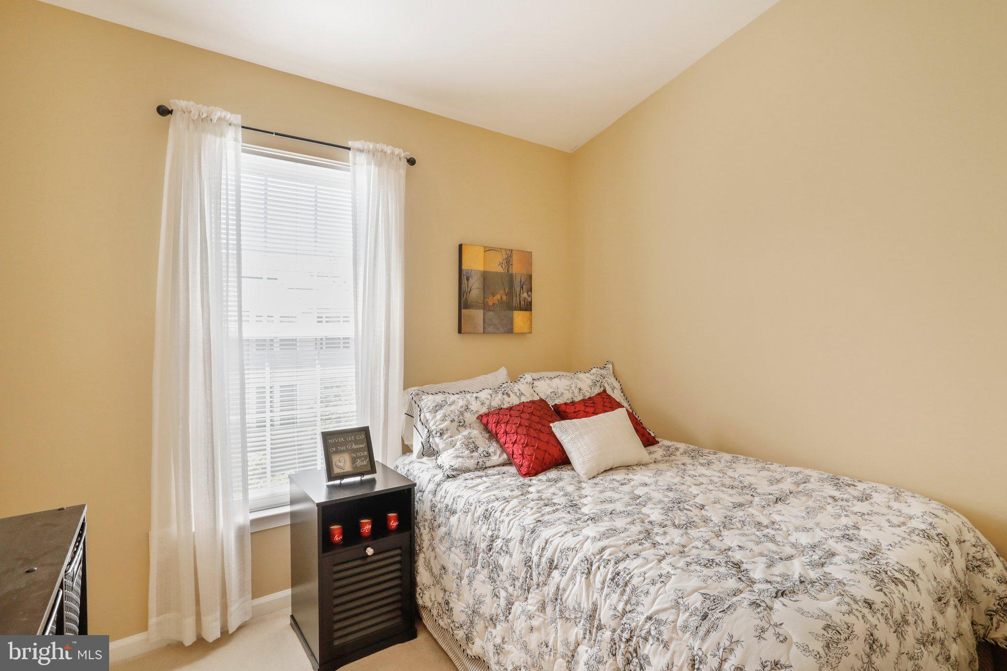 CLOVERLEAF TOWNHOMES - Residential