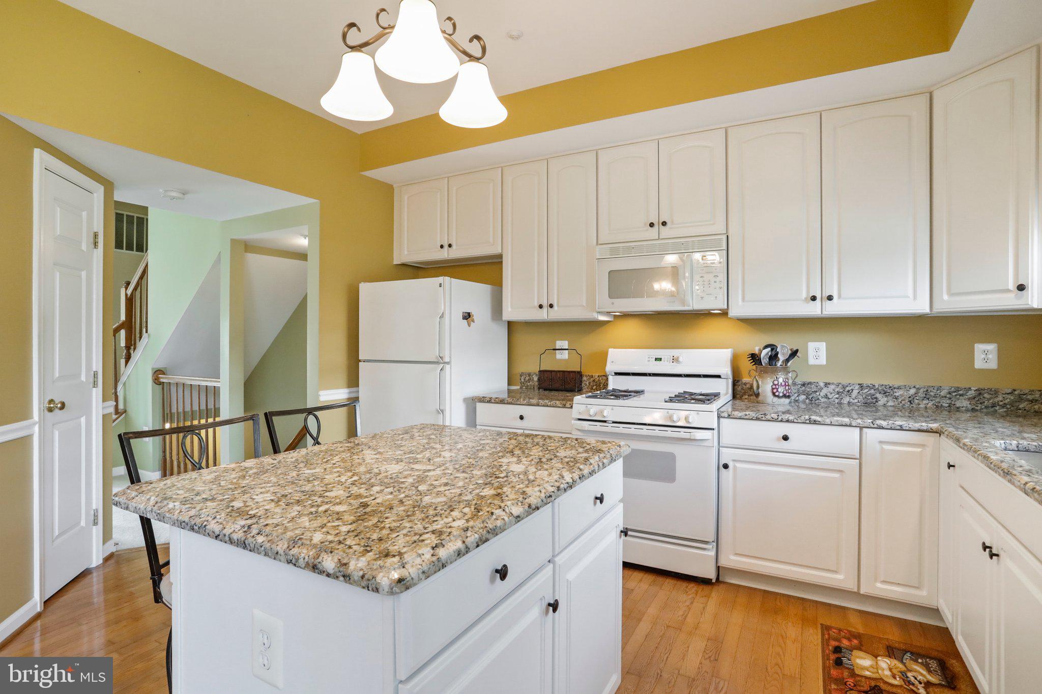 CLOVERLEAF TOWNHOMES - Residential