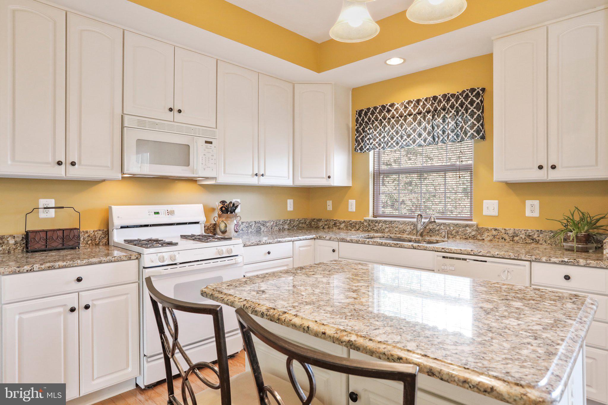 CLOVERLEAF TOWNHOMES - Residential