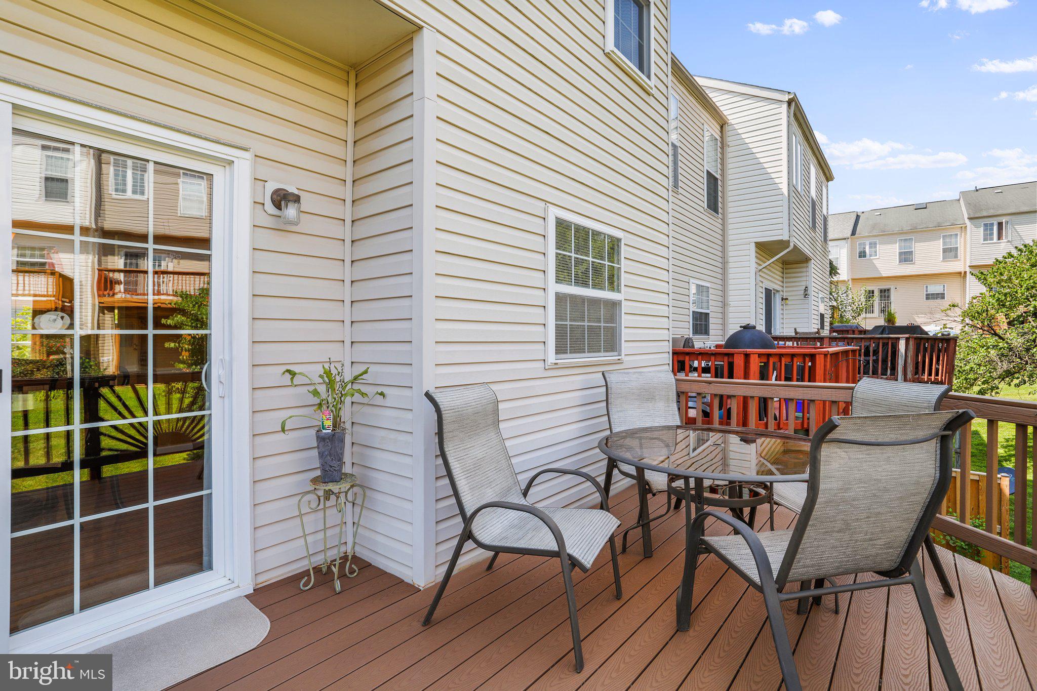 CLOVERLEAF TOWNHOMES - Residential