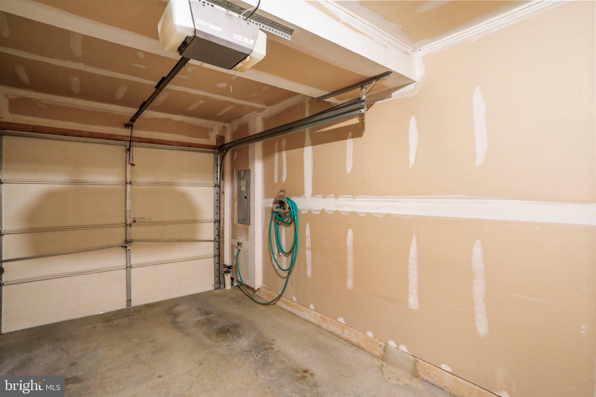 CLOVERLEAF TOWNHOMES - Residential