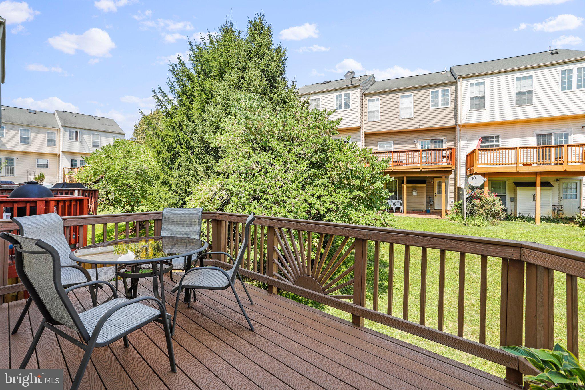 CLOVERLEAF TOWNHOMES - Residential