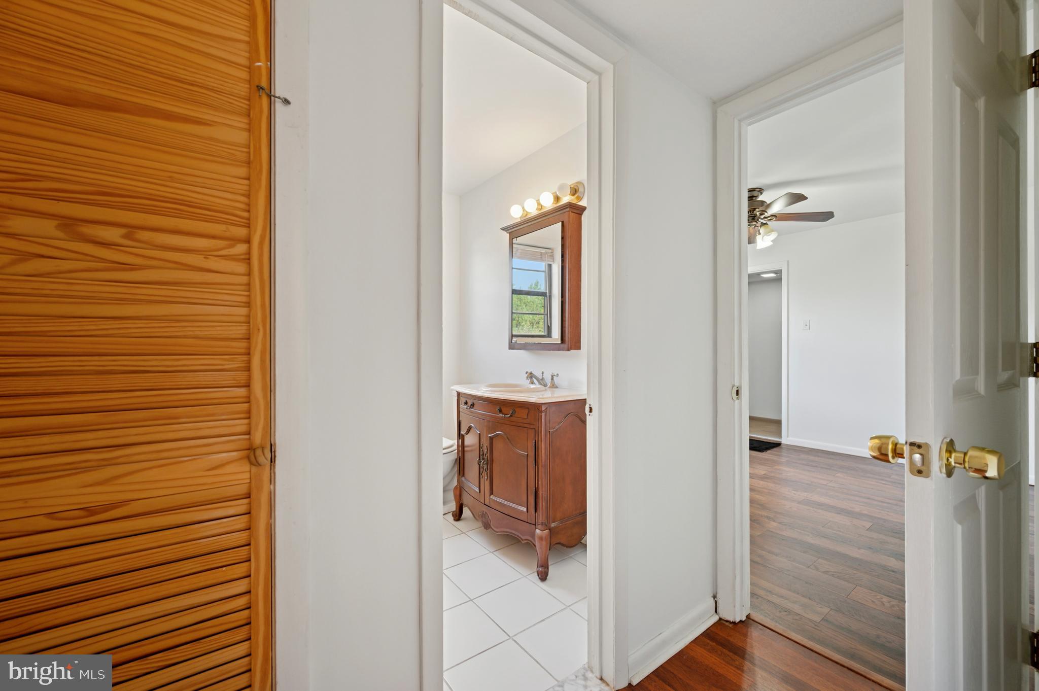 LANSDALE - Residential