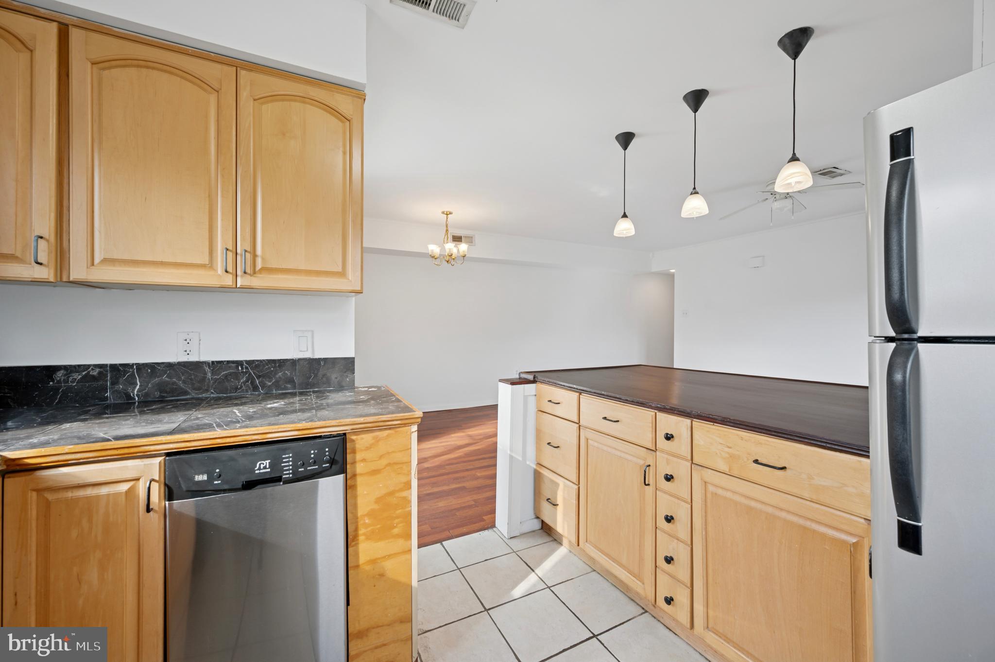 LANSDALE - Residential