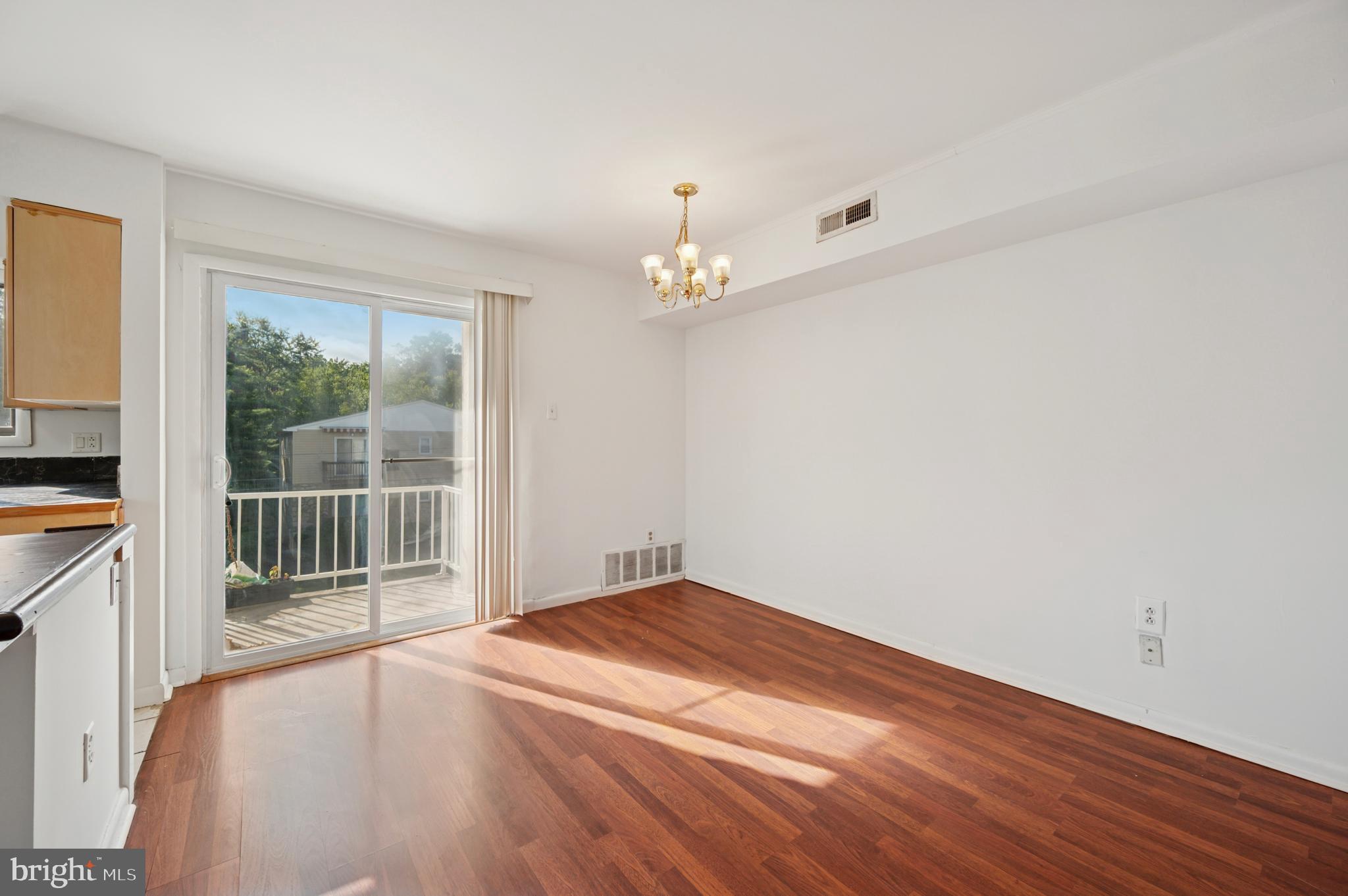 LANSDALE - Residential