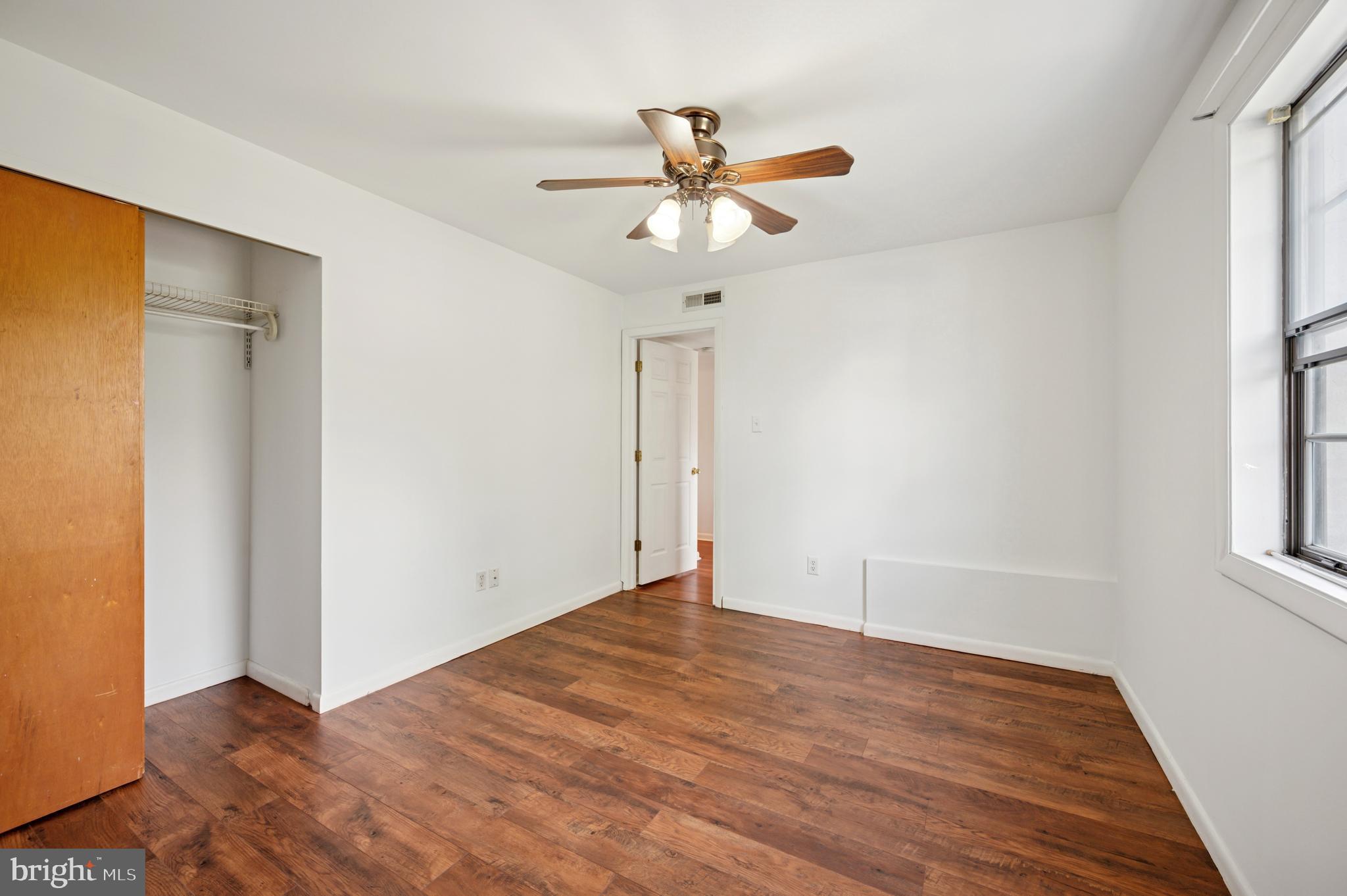 LANSDALE - Residential