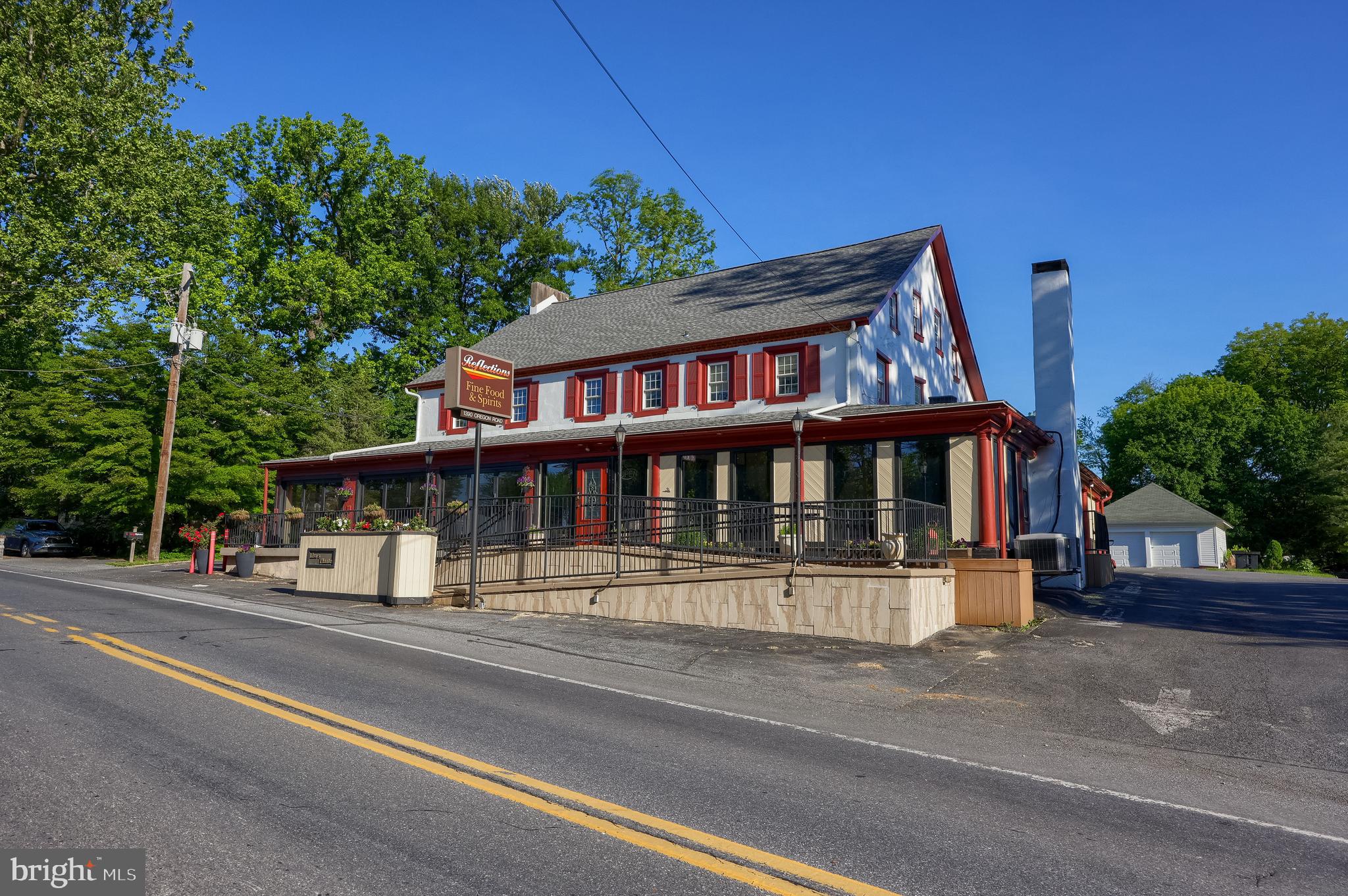 1390 E OREGON ROAD