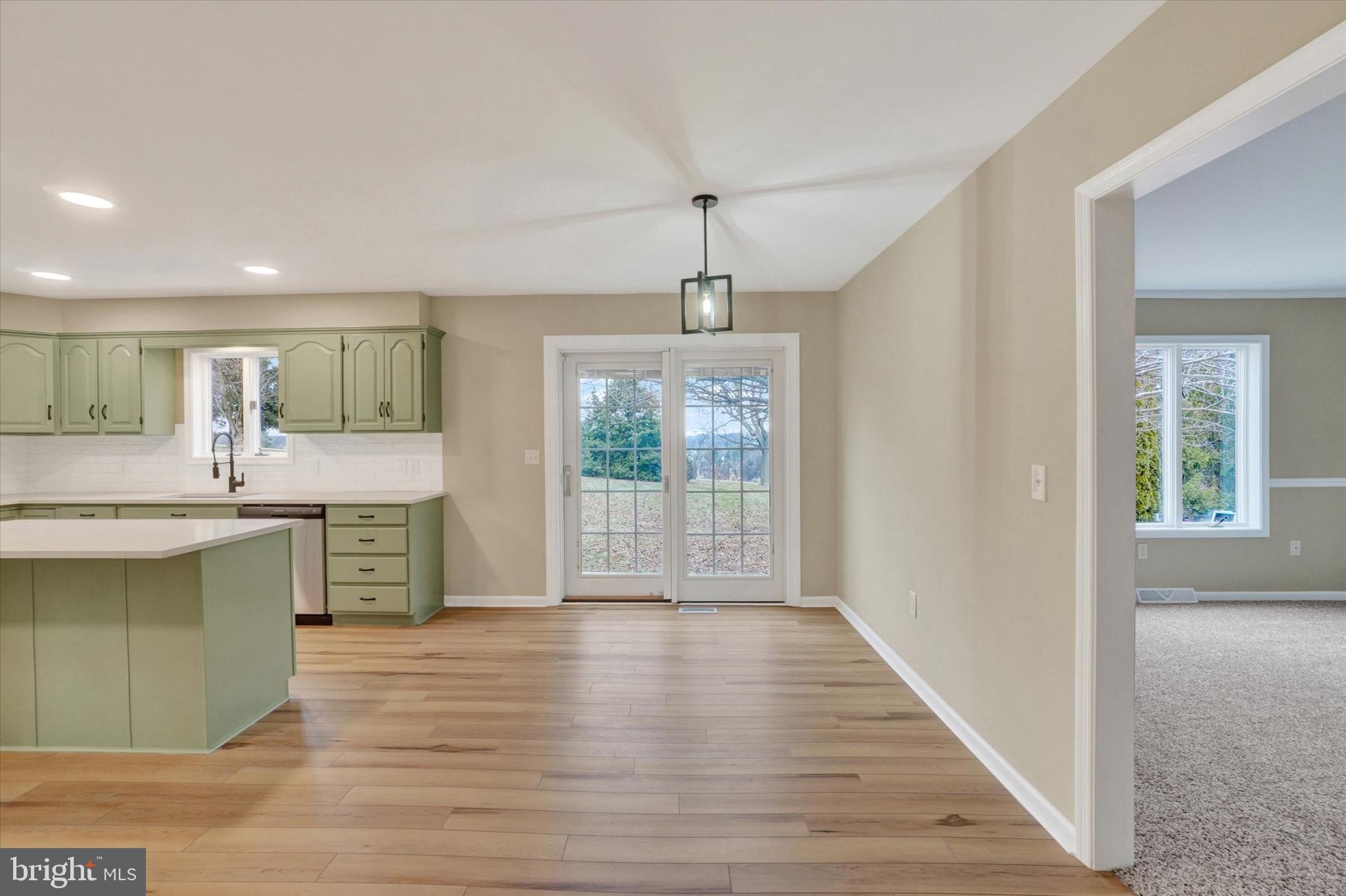 KENDALE HEIGHTS - Residential