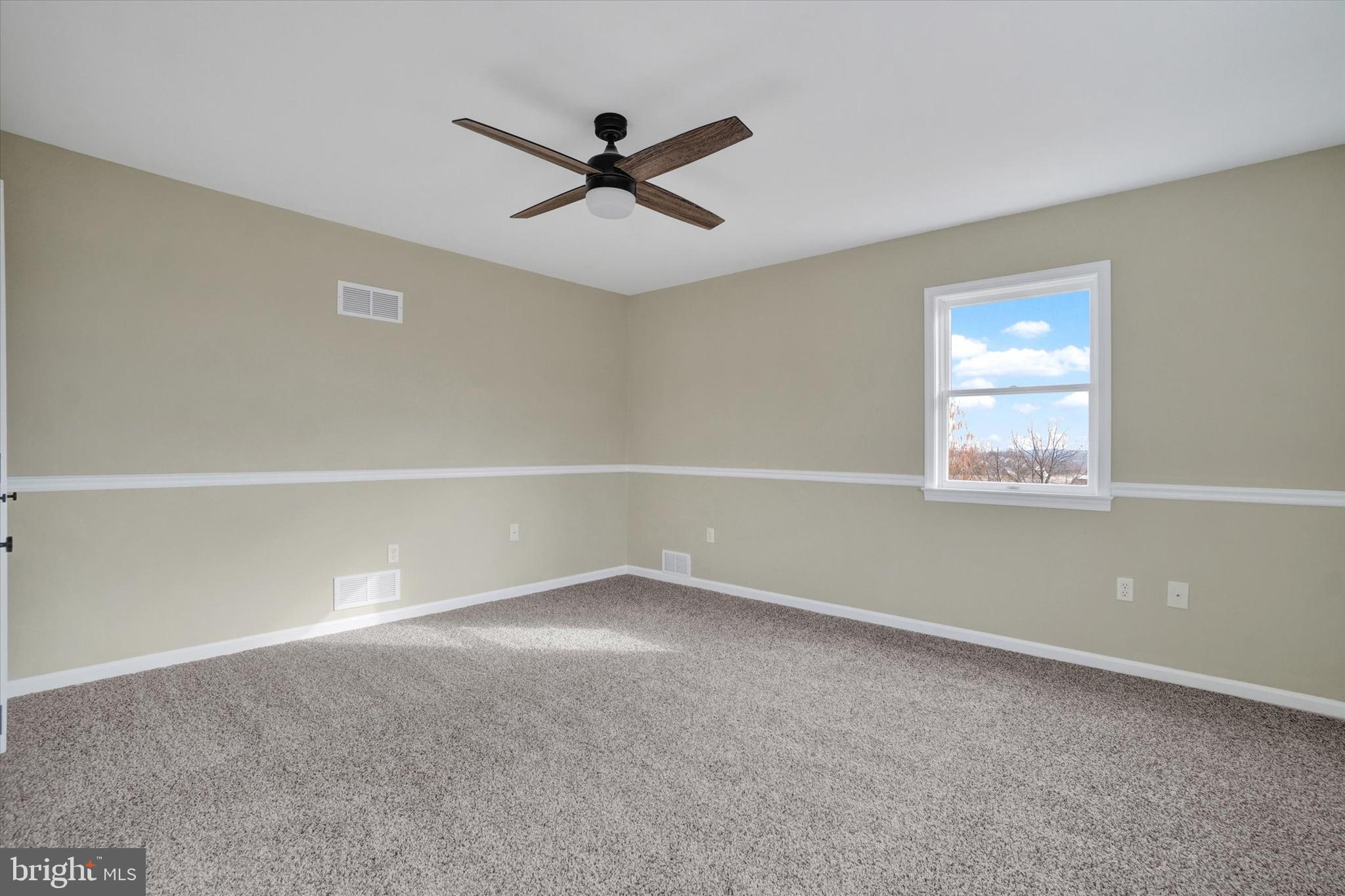 KENDALE HEIGHTS - Residential