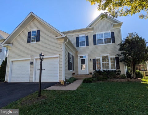 Photo of 12577 Garry Glen Drive, BRISTOW, VA 20136 (MLS # VAPW2131852)