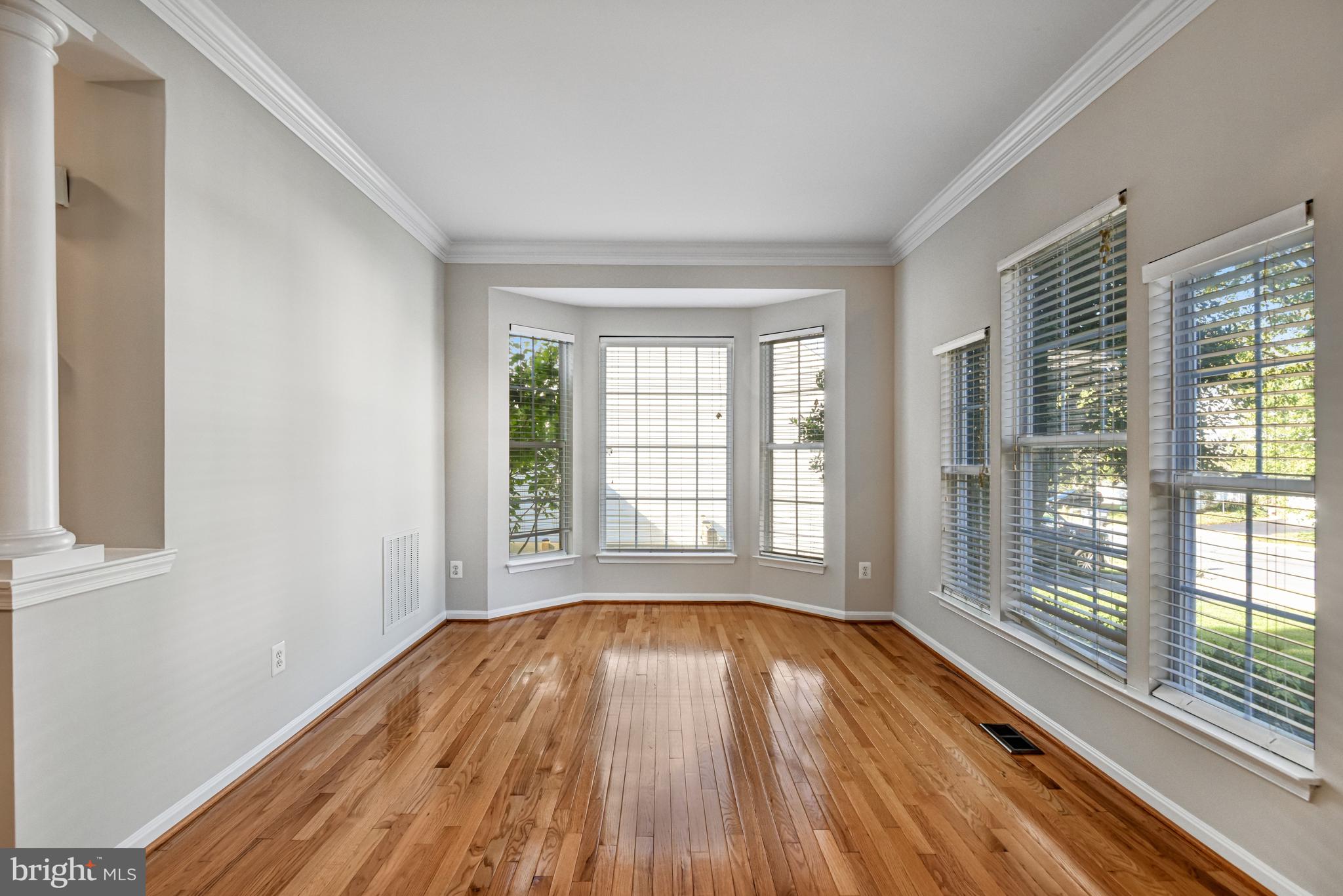 12577 GARRY GLEN DRIVE
