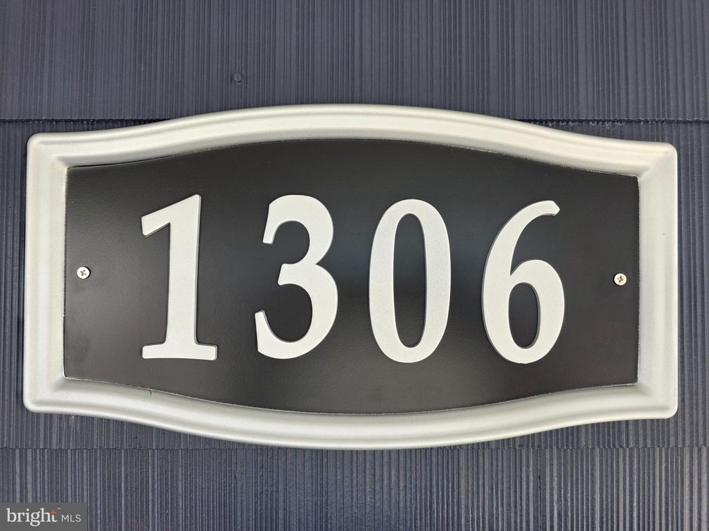 Photo of 1306 W Poplar Street, YORK, PA 17404 (MLS # PAYK2100188)