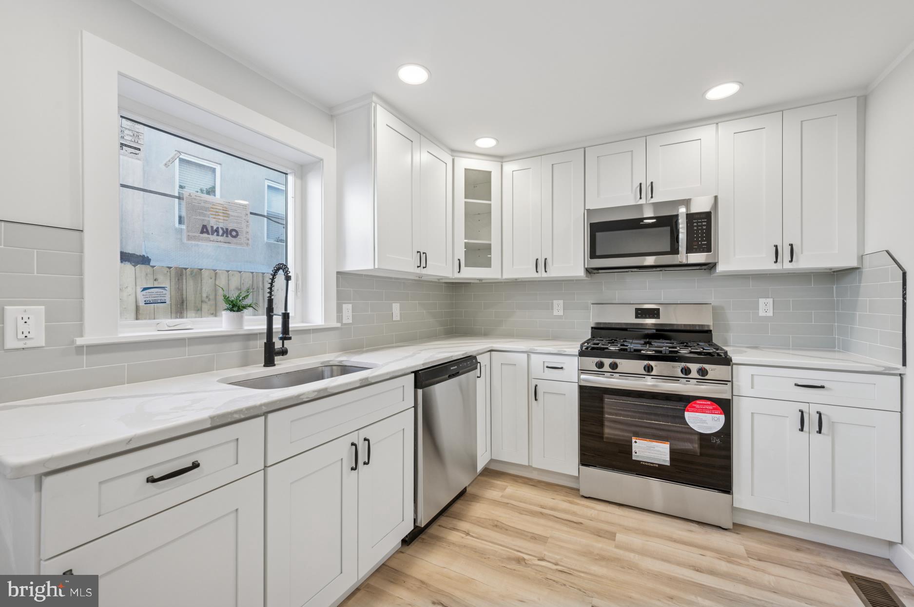 NORRIS SQUARE - Residential