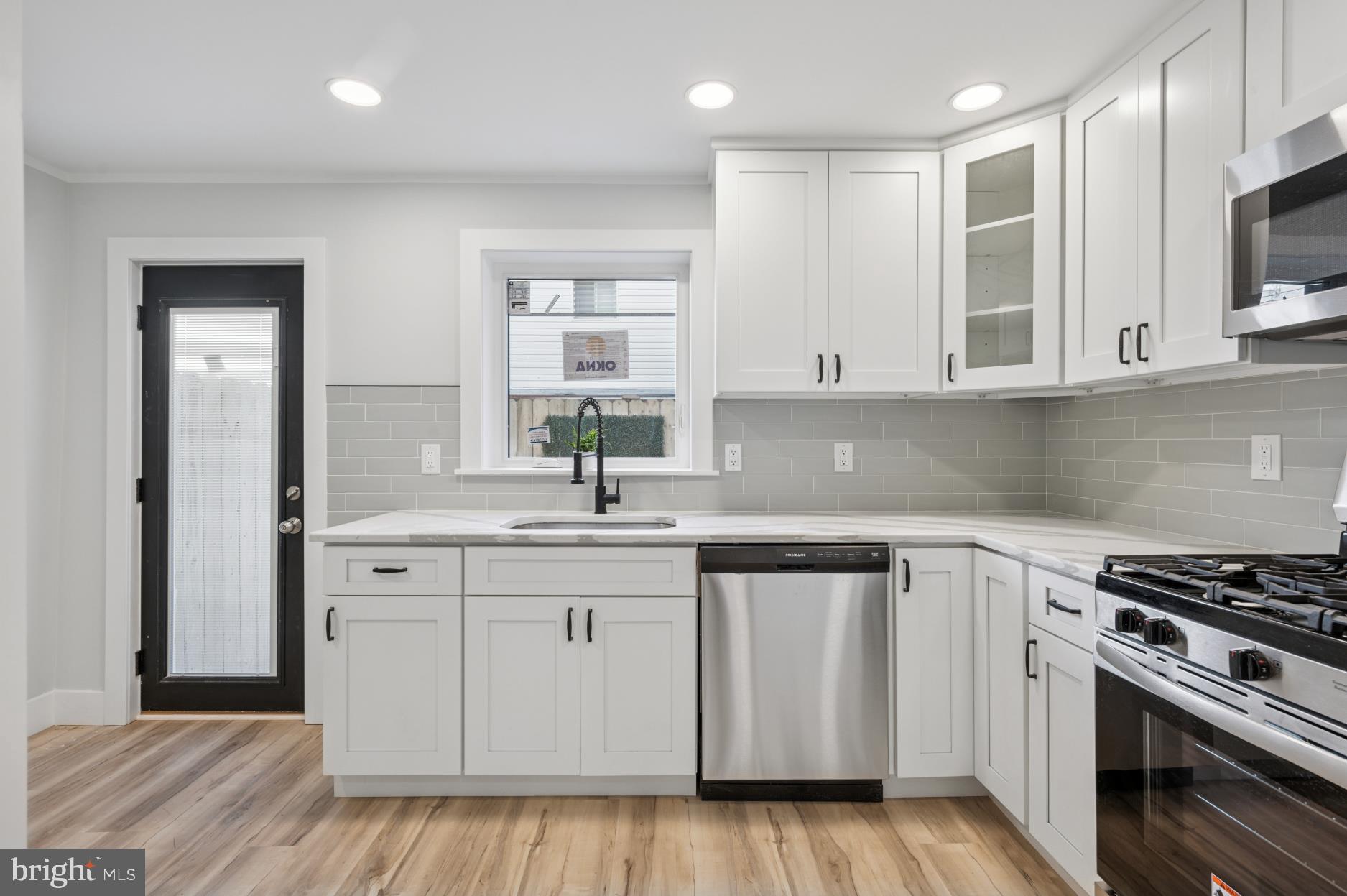 NORRIS SQUARE - Residential