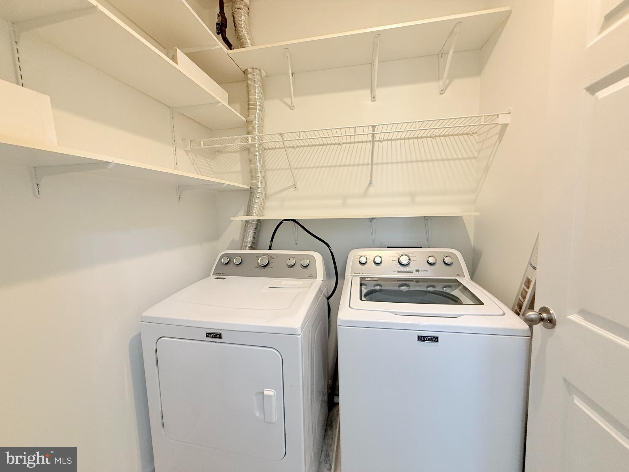 RANDOM HILLS - Residential Lease