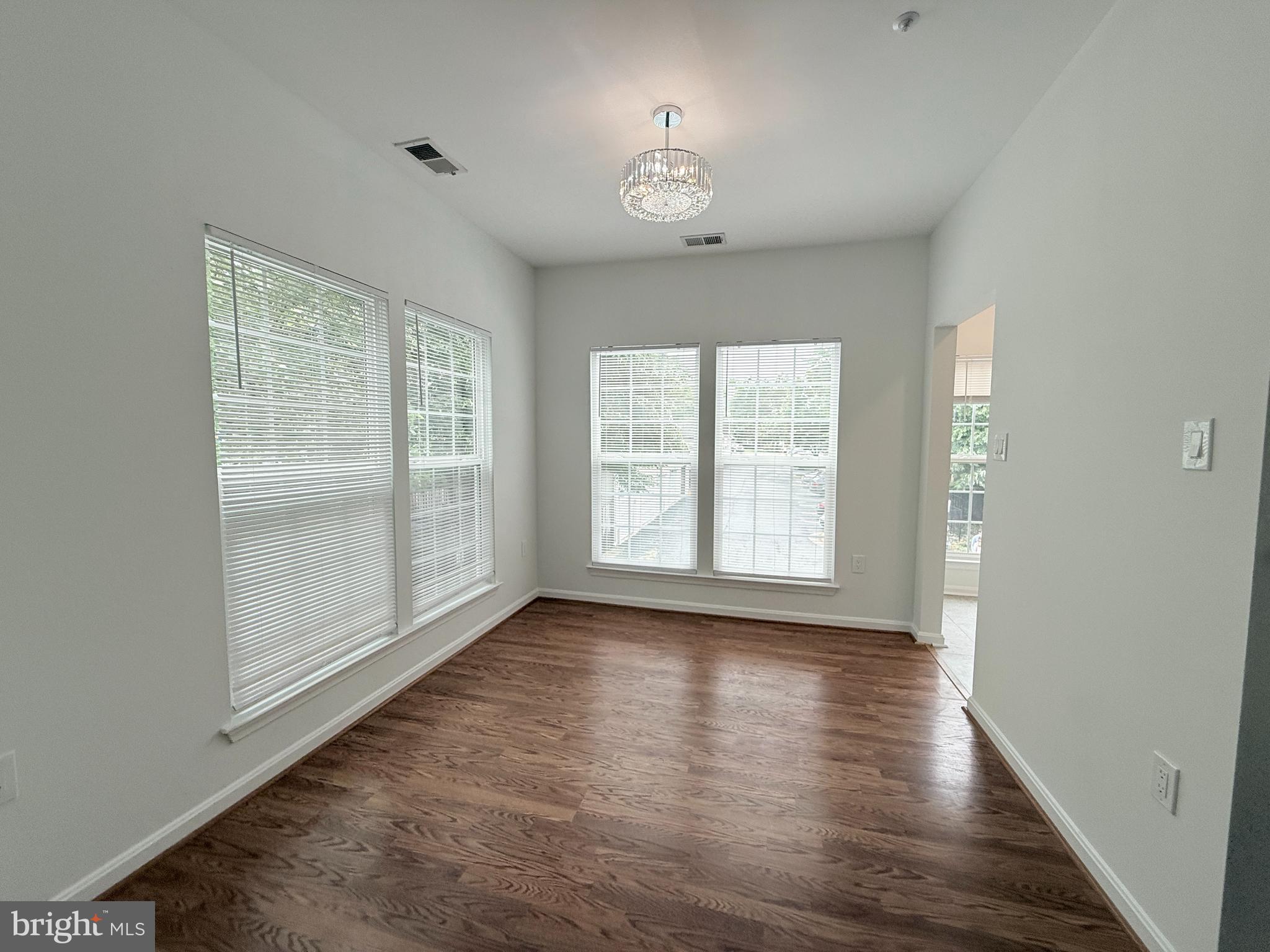 RANDOM HILLS - Residential Lease